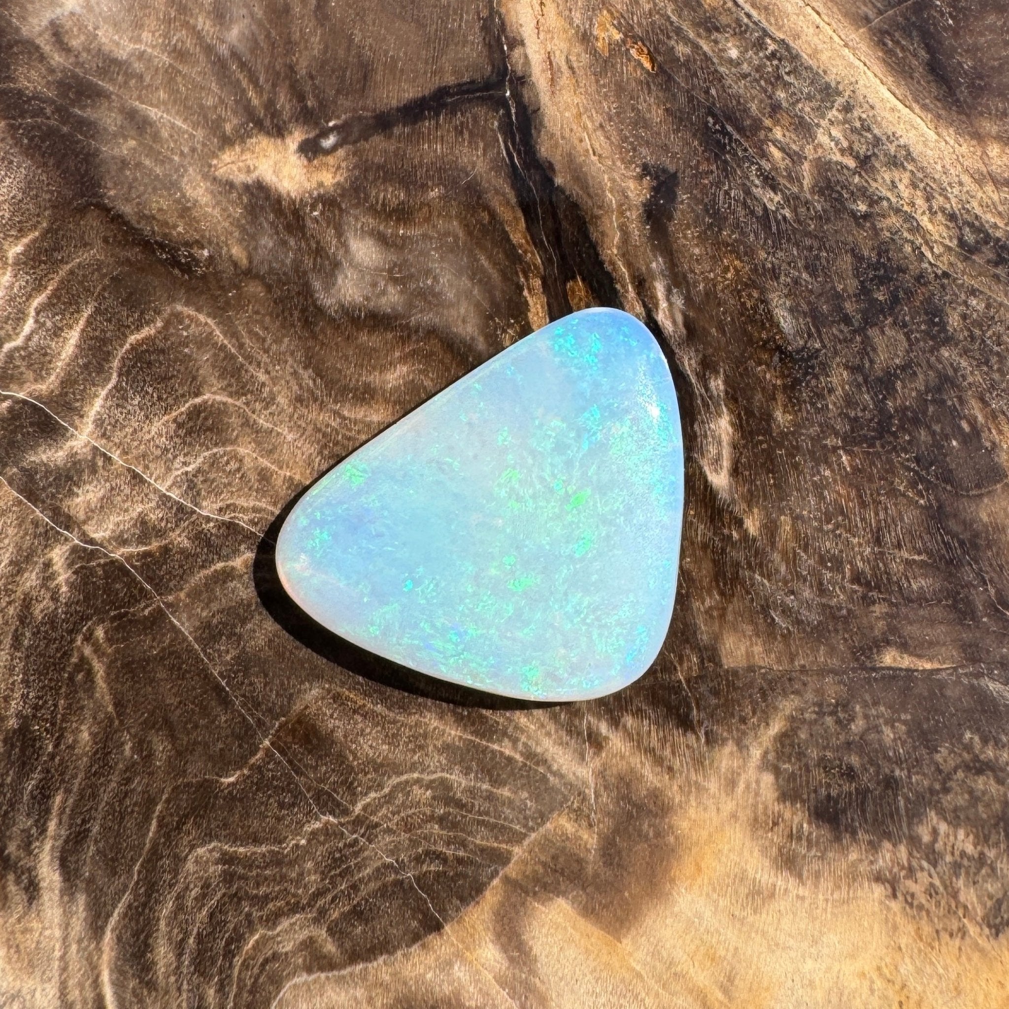 3.4ct Hand - cut Solid Coober Pedy Opal
