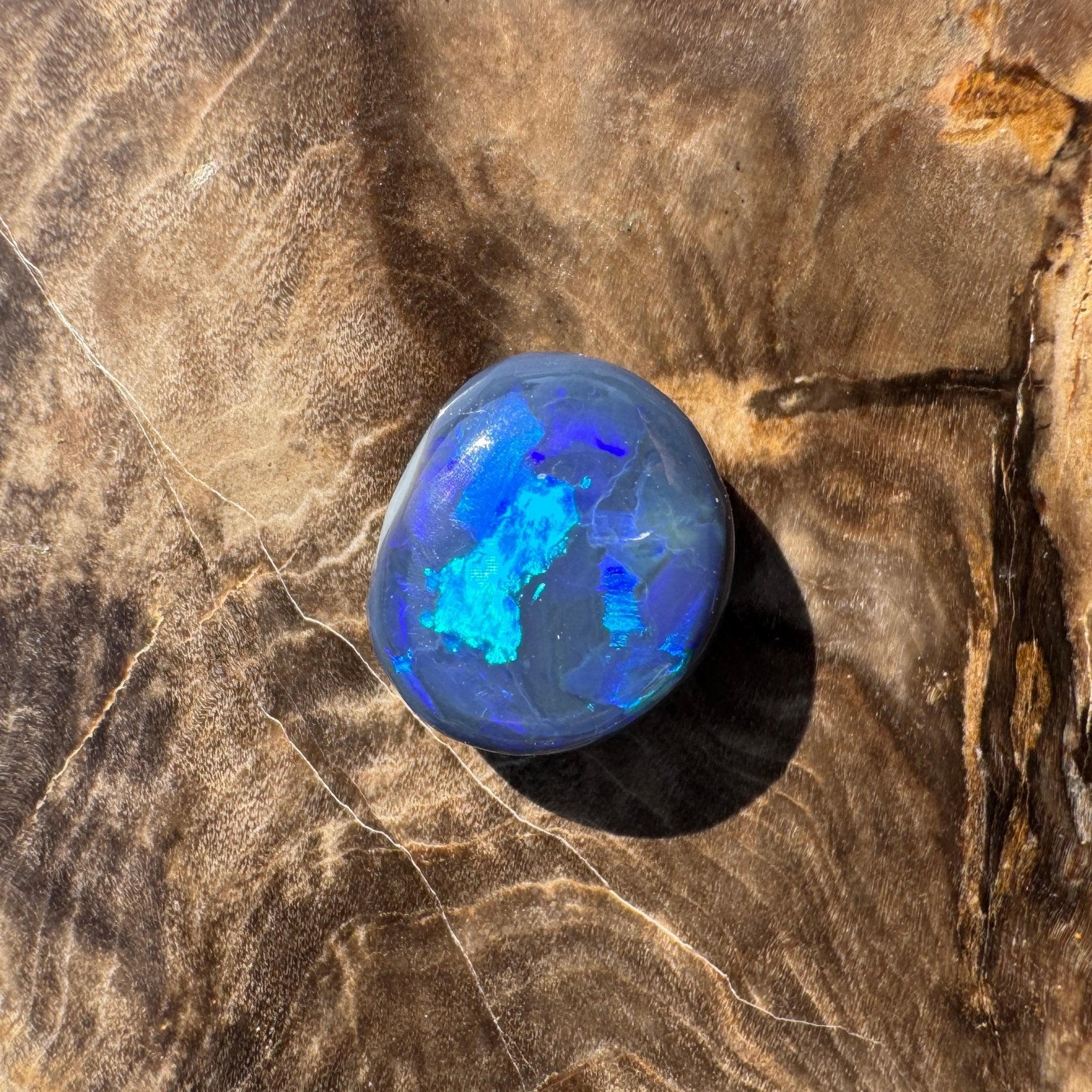 3.6ct Hand - cut Solid Lightning Ridge Semi Black Opal