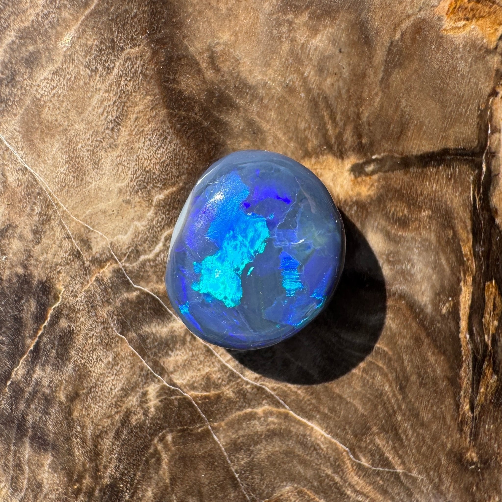 3.6ct Hand - cut Solid Lightning Ridge Semi Black Opal