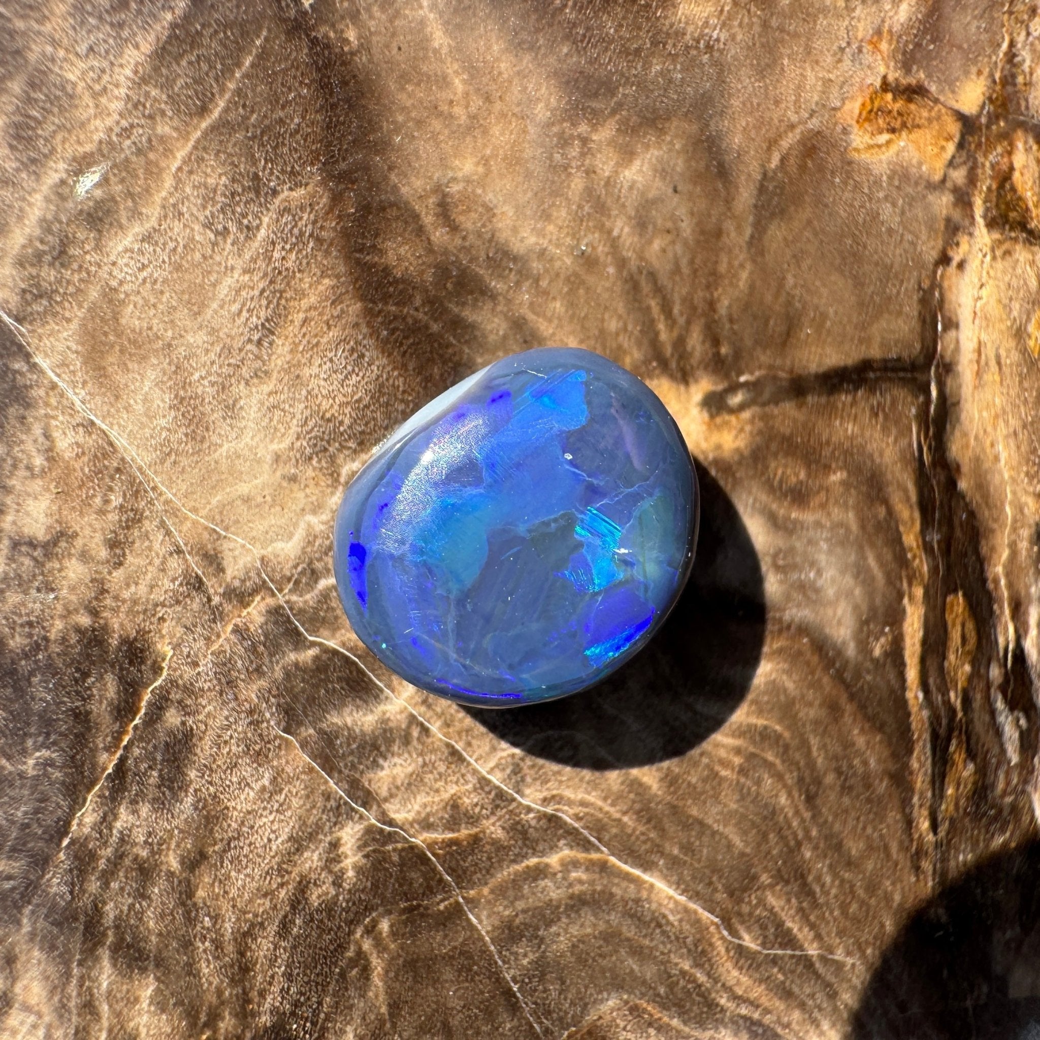 3.6ct Hand - cut Solid Lightning Ridge Semi Black Opal