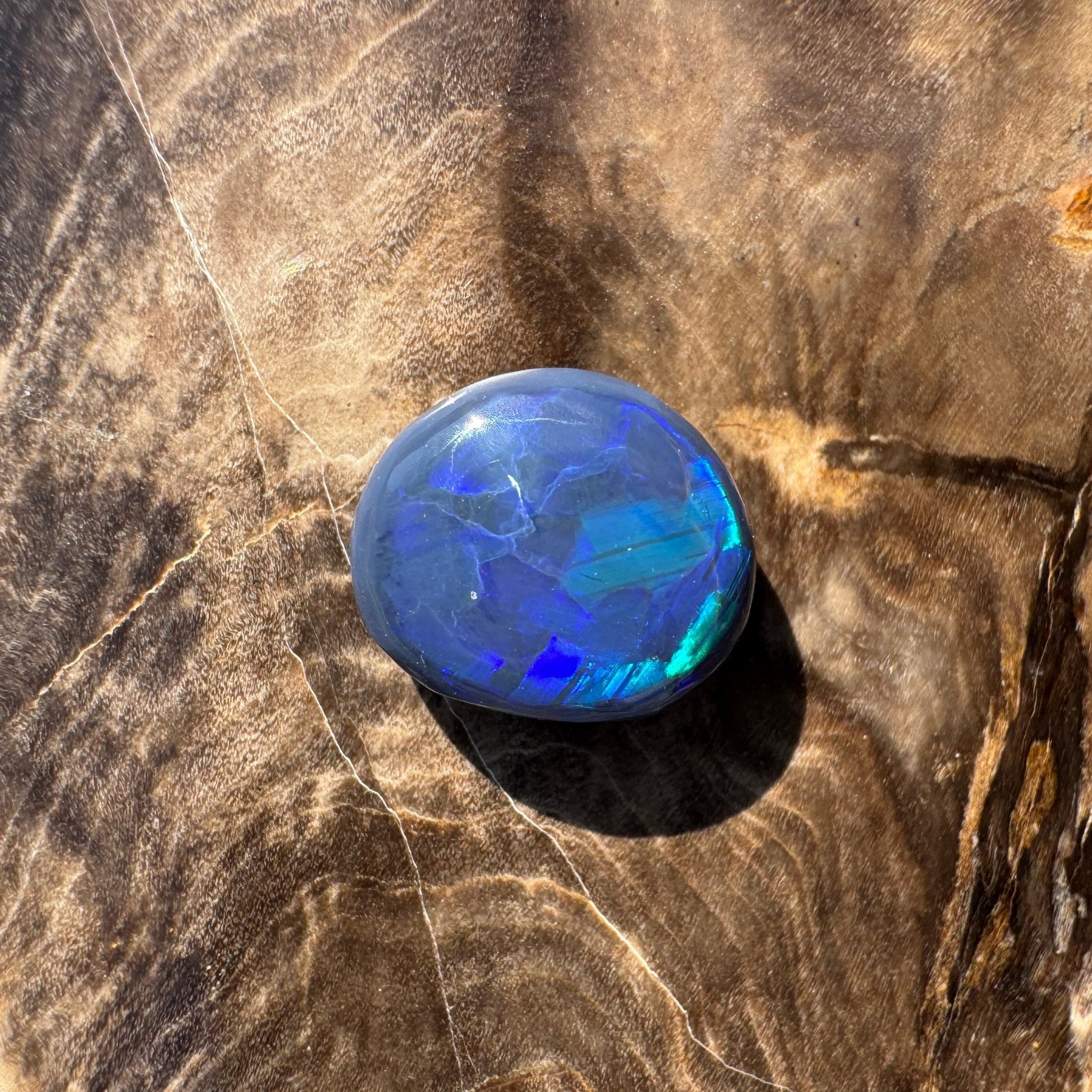 3.6ct Hand - cut Solid Lightning Ridge Semi Black Opal