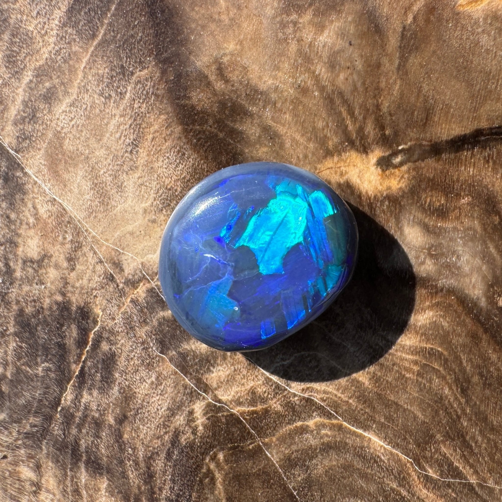 3.6ct Hand - cut Solid Lightning Ridge Semi Black Opal