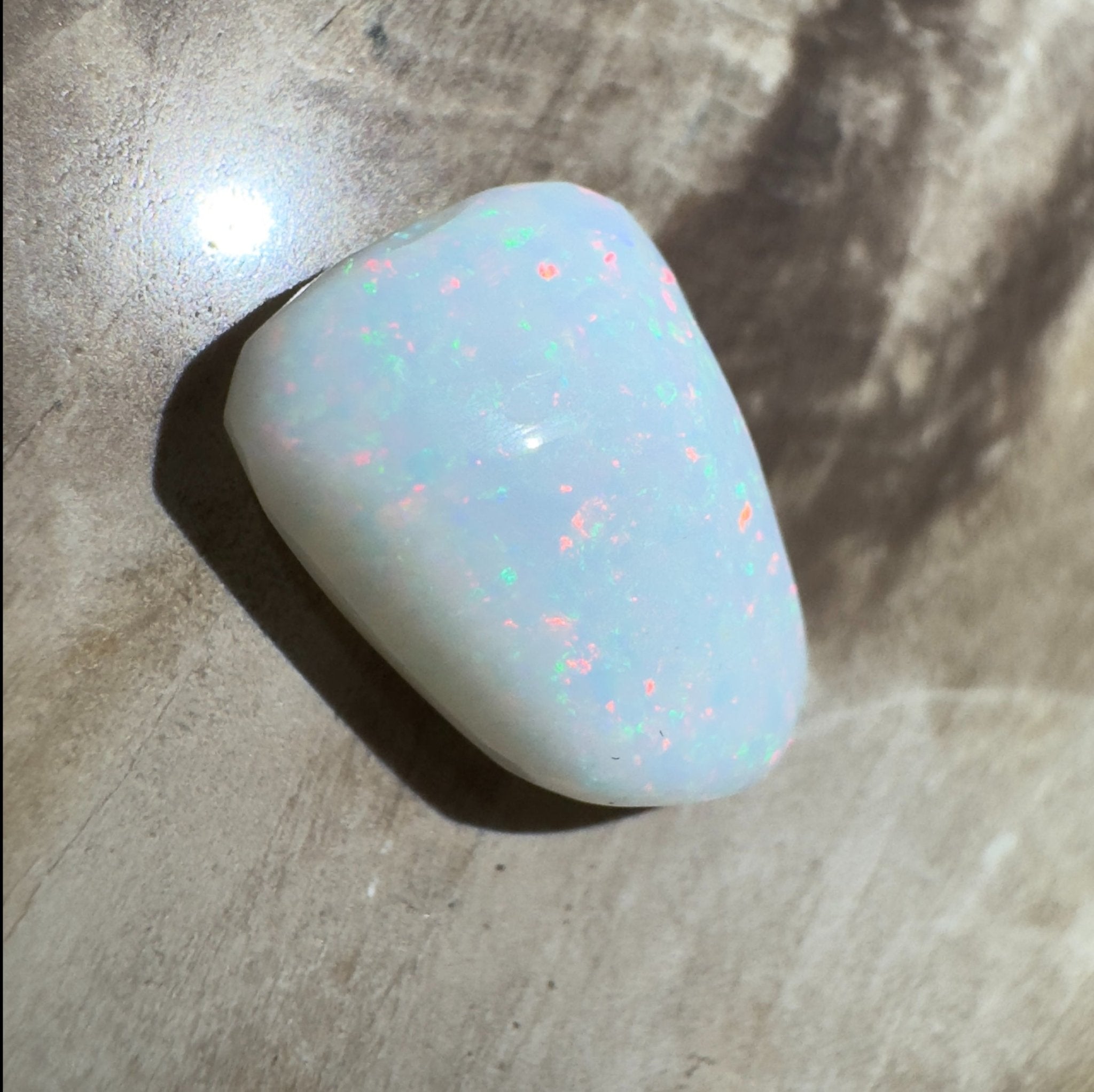 3.7ct Hand - Cut Solid Coober Pedy Opal