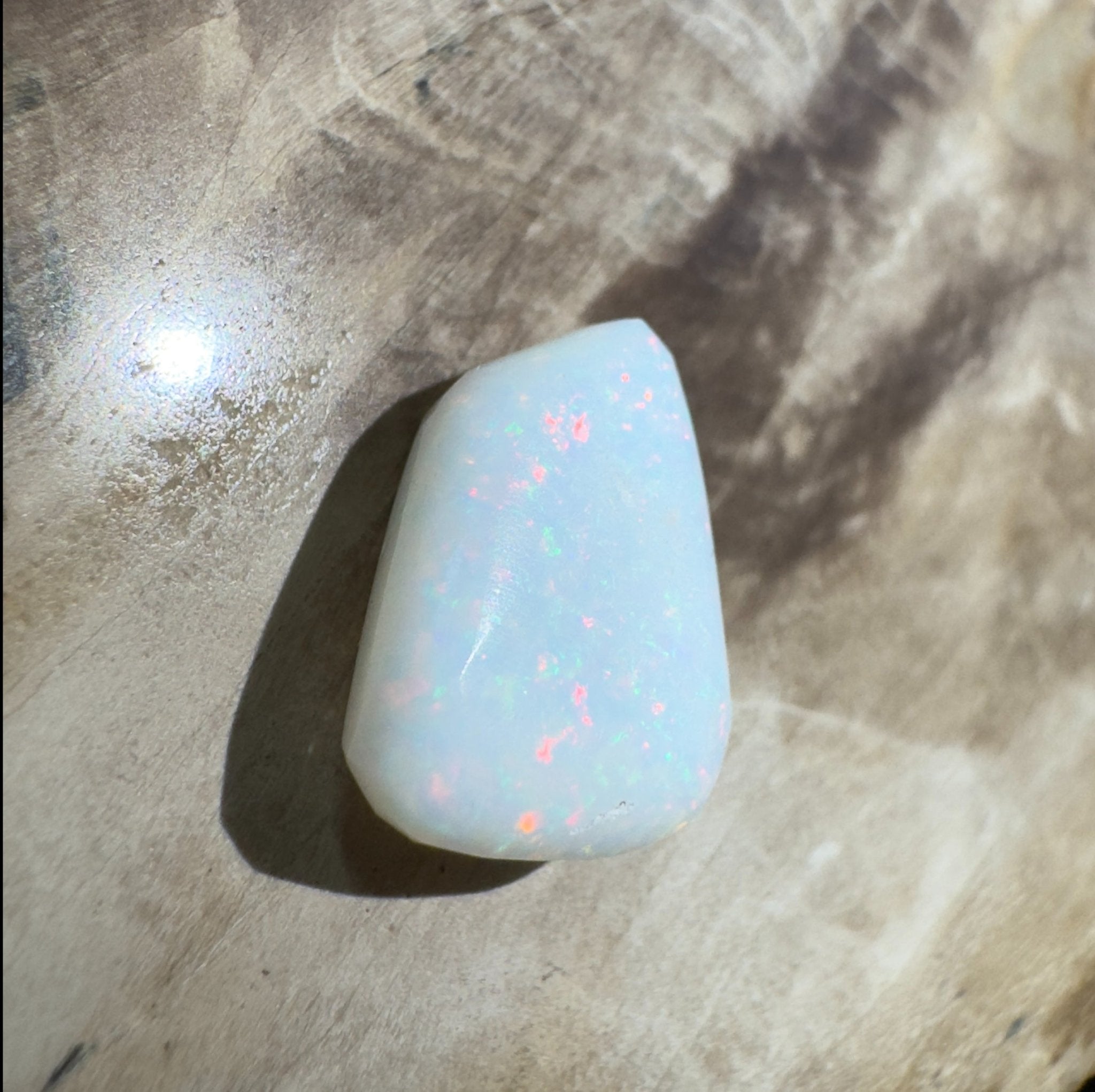 3.7ct Hand - Cut Solid Coober Pedy Opal