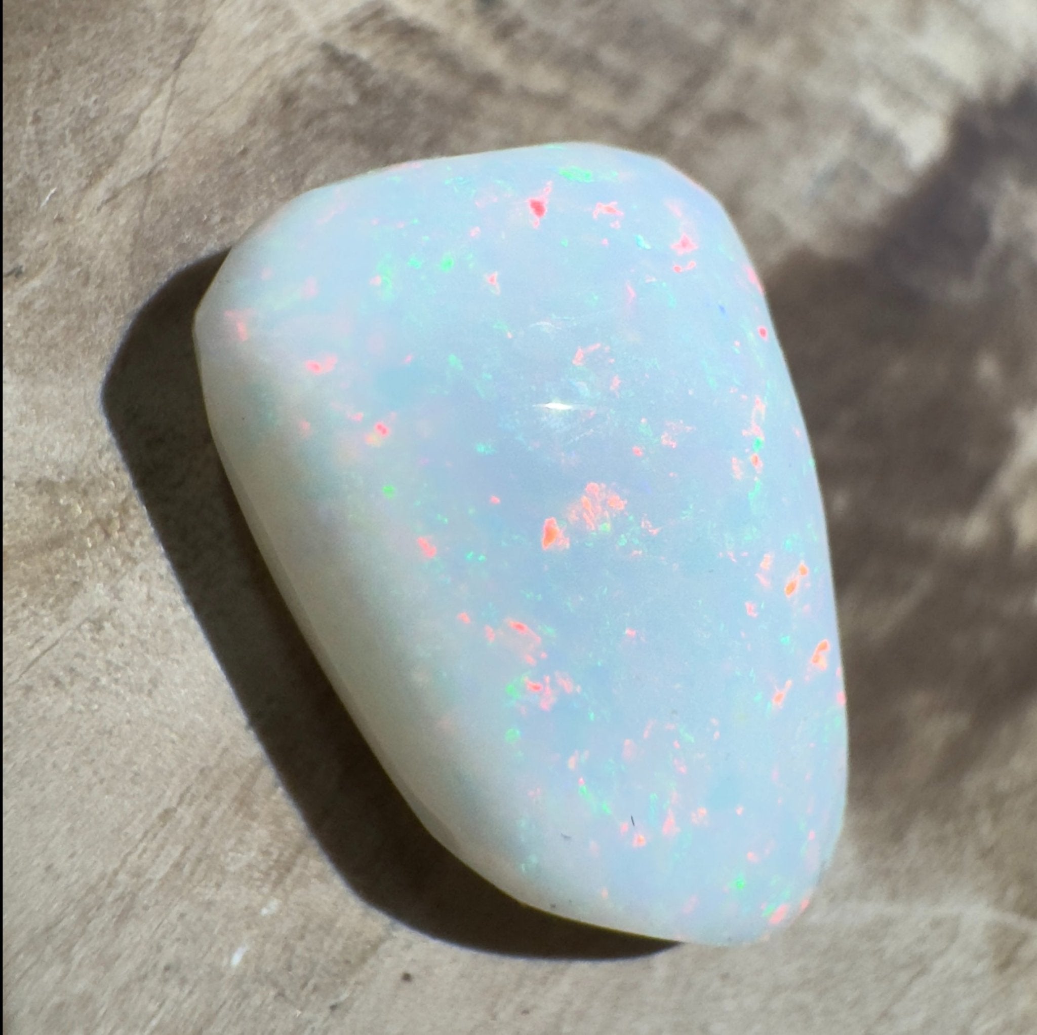 3.7ct Hand - Cut Solid Coober Pedy Opal