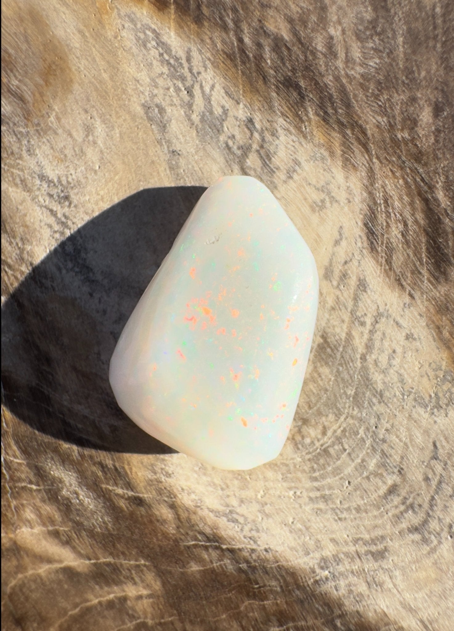3.7ct Hand - Cut Solid Coober Pedy Opal