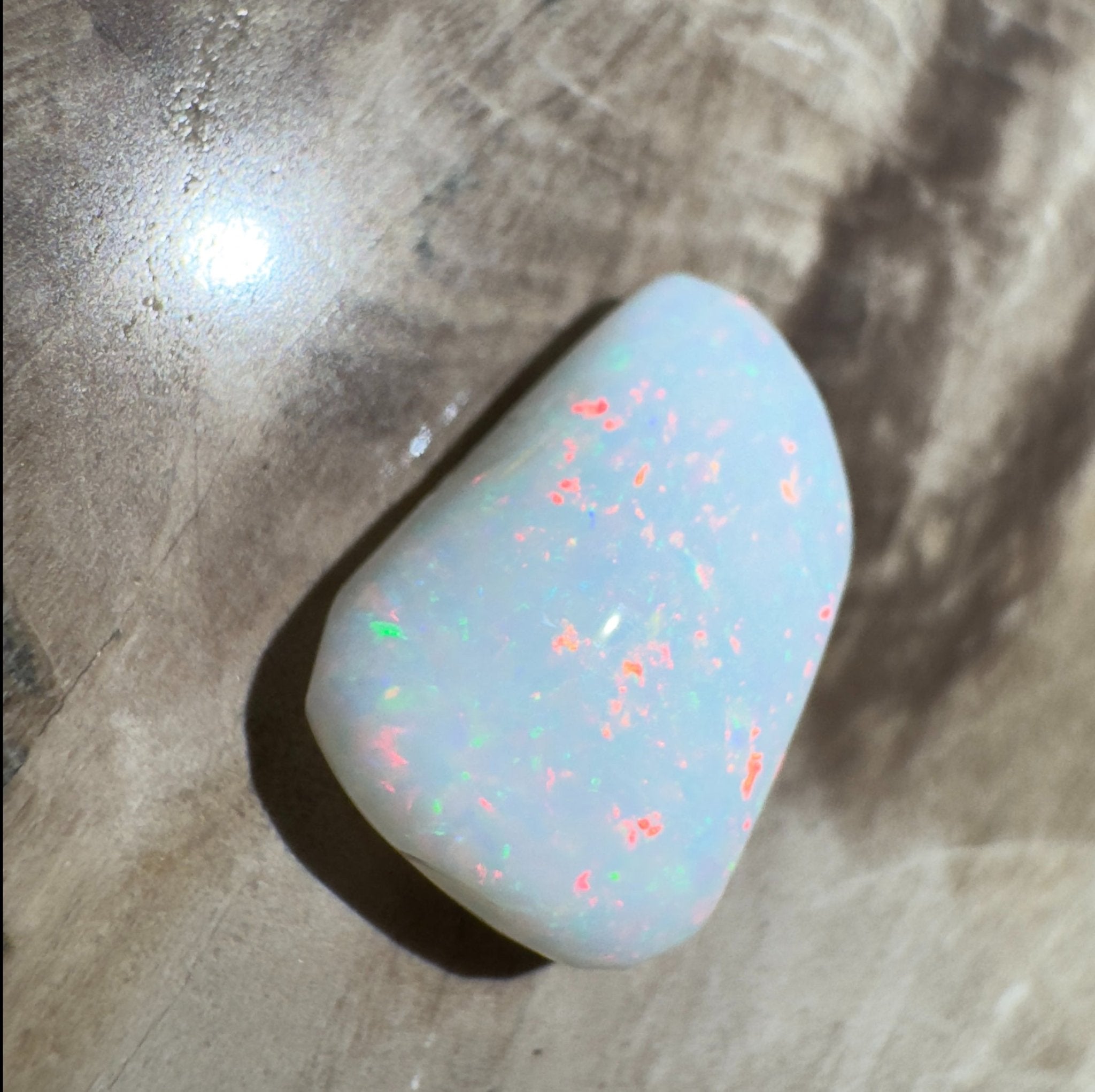 3.7ct Hand - Cut Solid Coober Pedy Opal