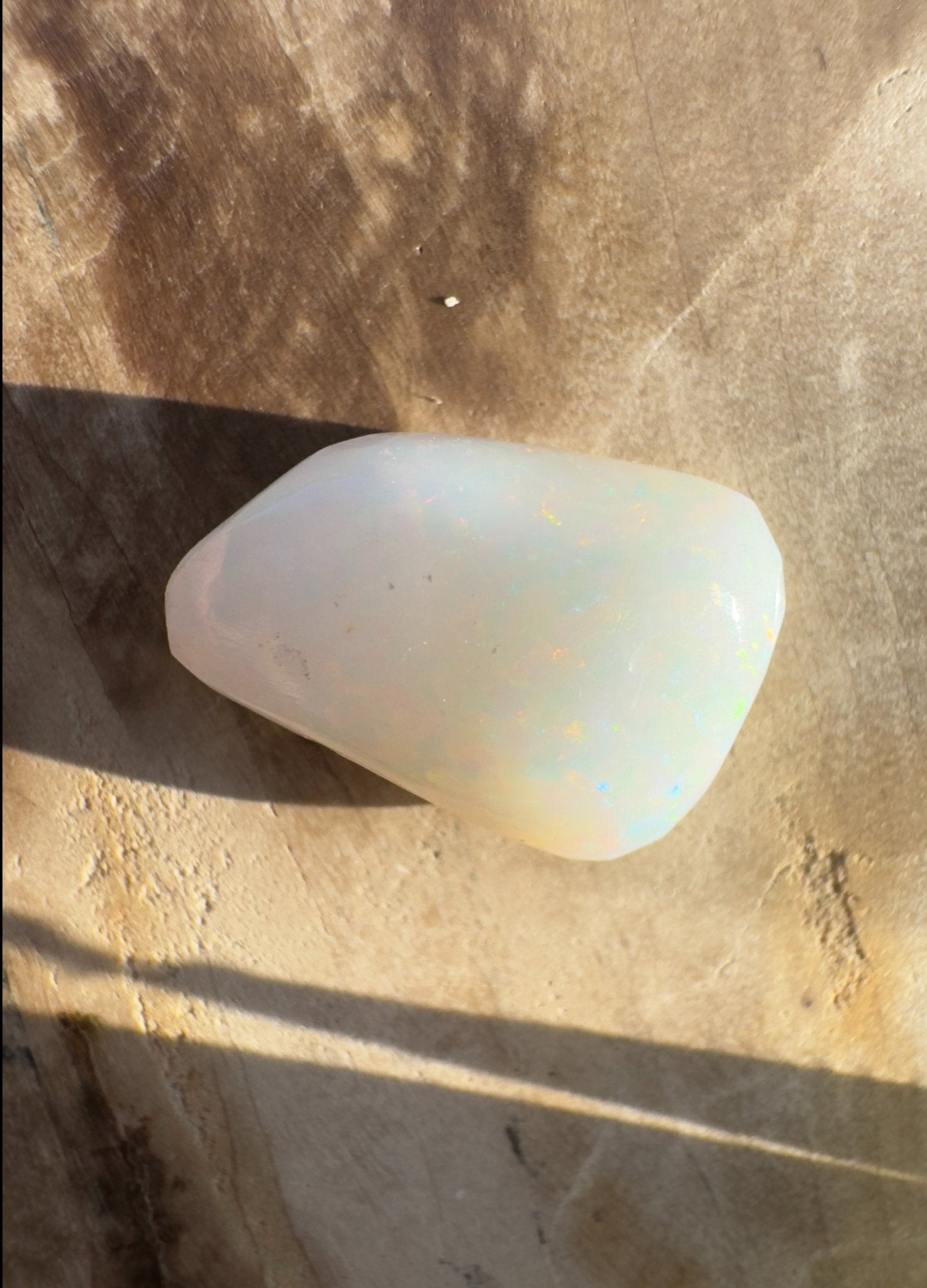 3.7ct Hand - Cut Solid Coober Pedy Opal