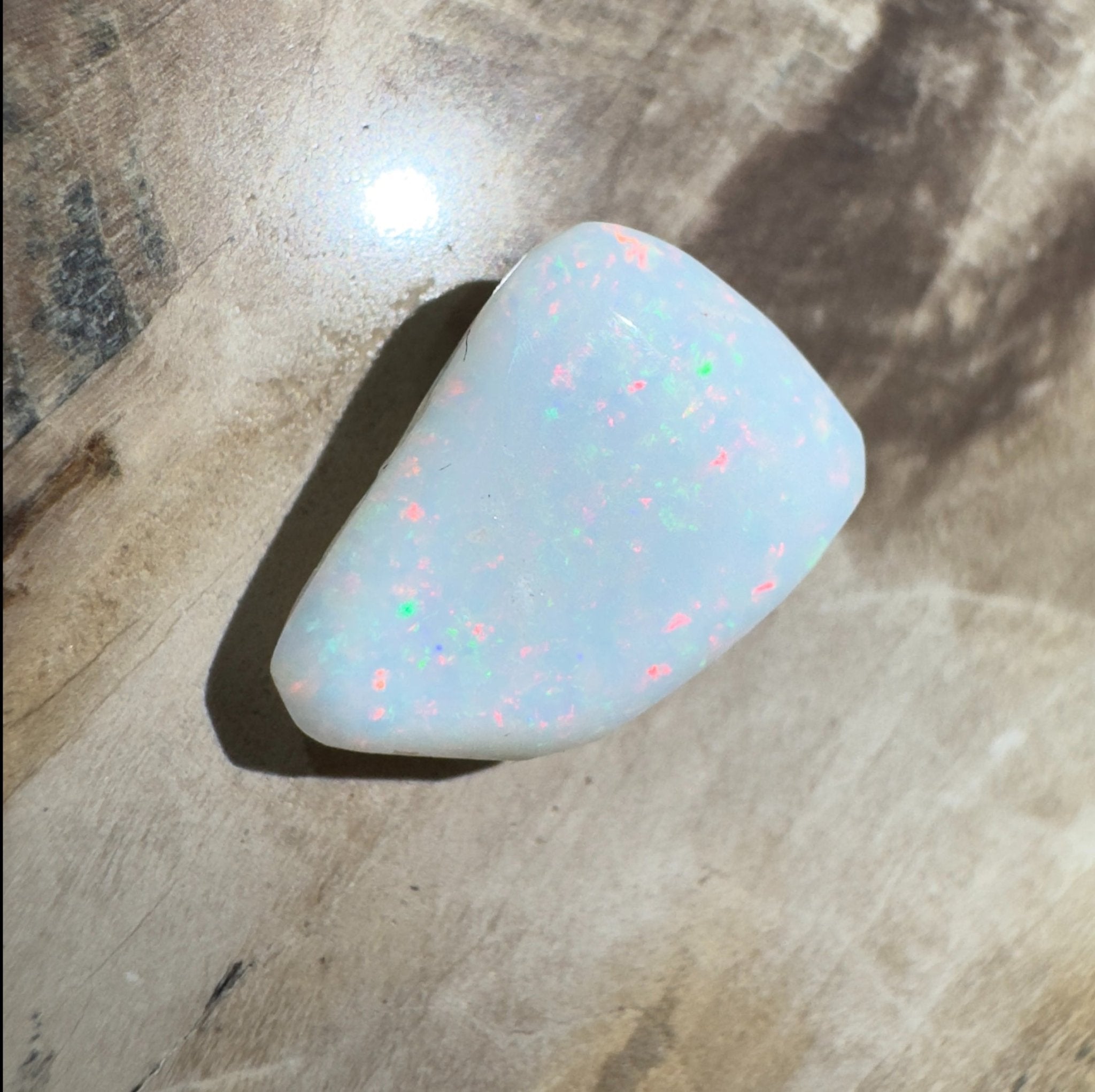 3.7ct Hand - Cut Solid Coober Pedy Opal