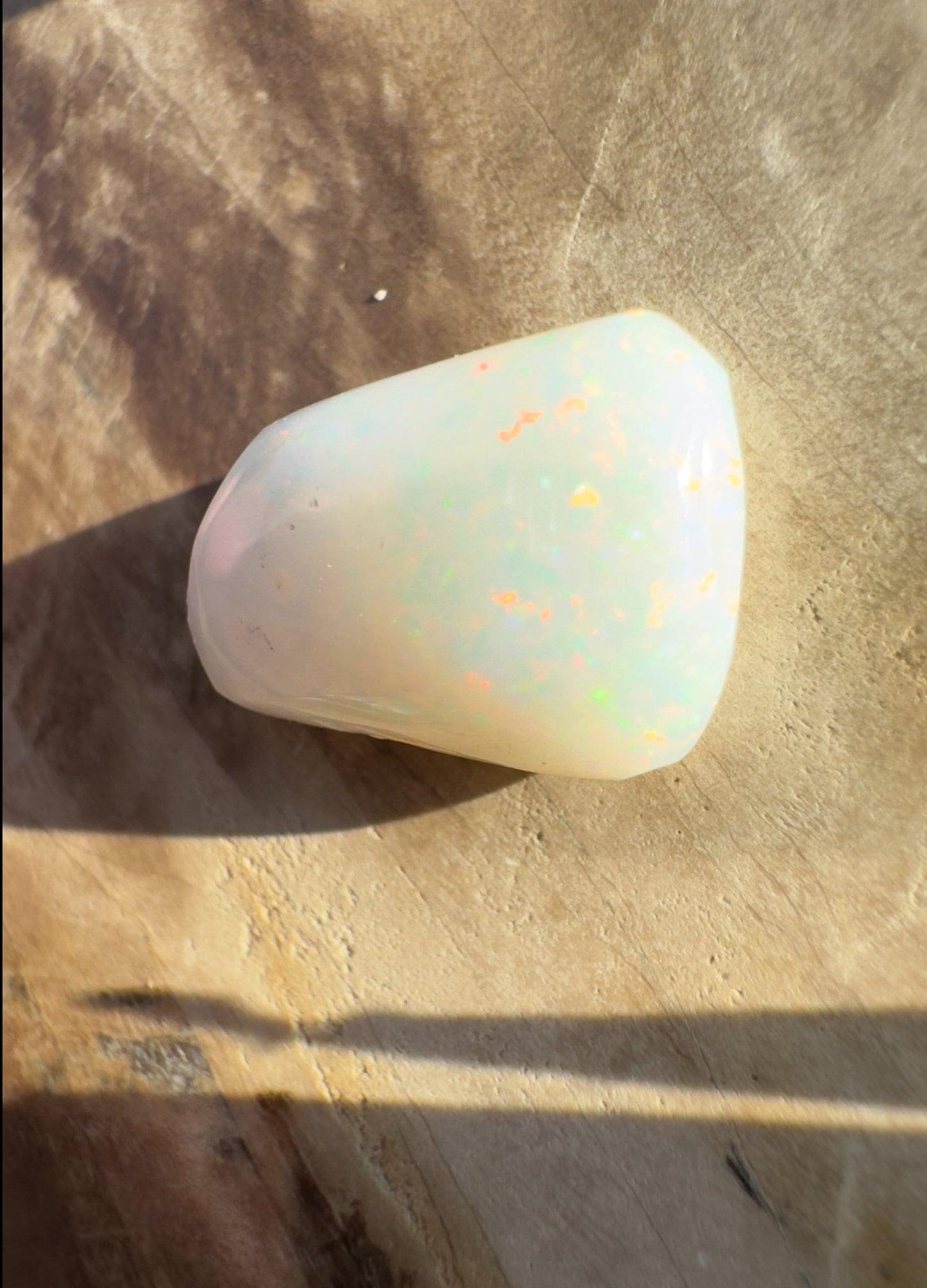 3.7ct Hand - Cut Solid Coober Pedy Opal
