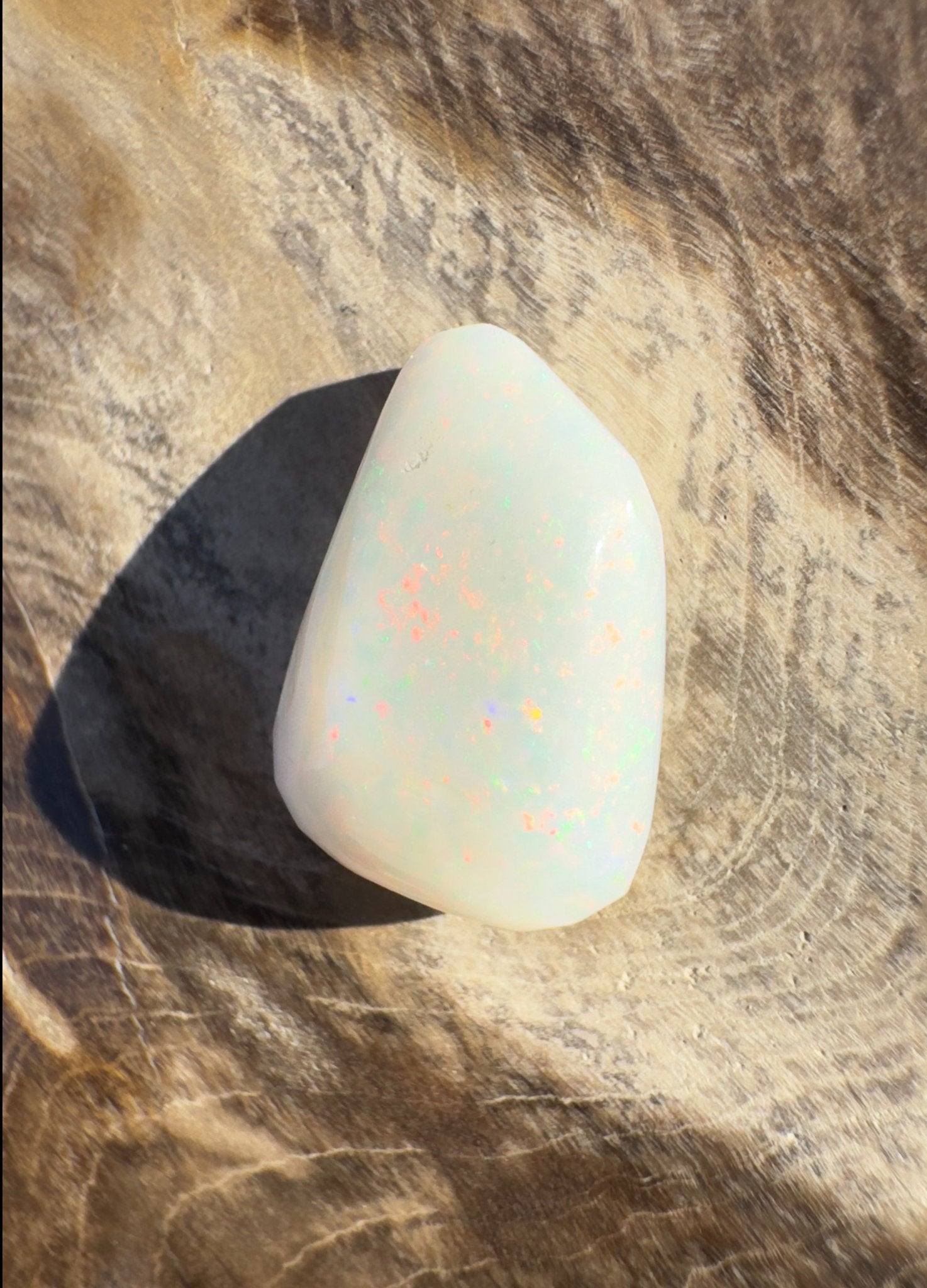 3.7ct Hand - Cut Solid Coober Pedy Opal