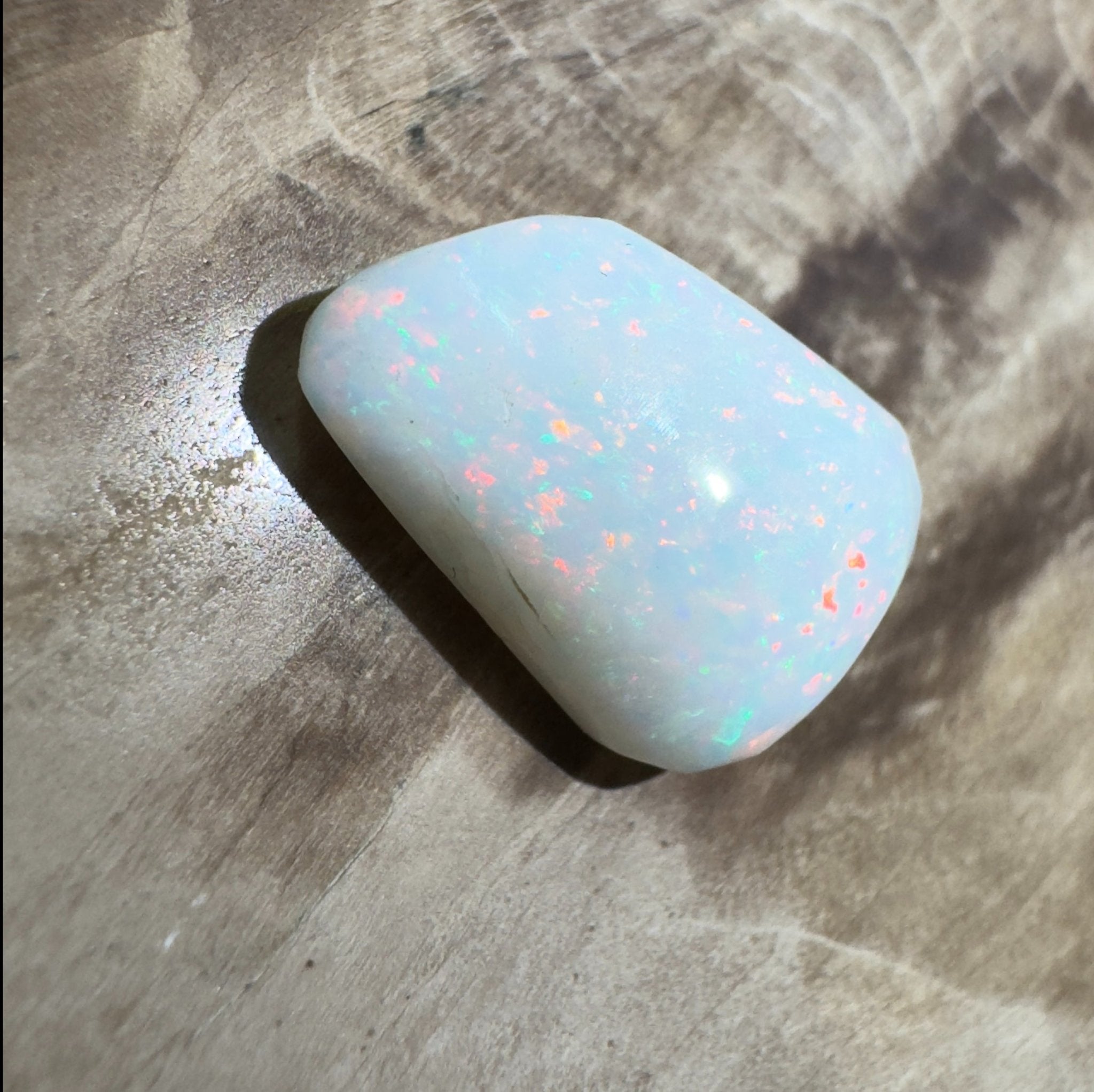 3.7ct Hand - Cut Solid Coober Pedy Opal
