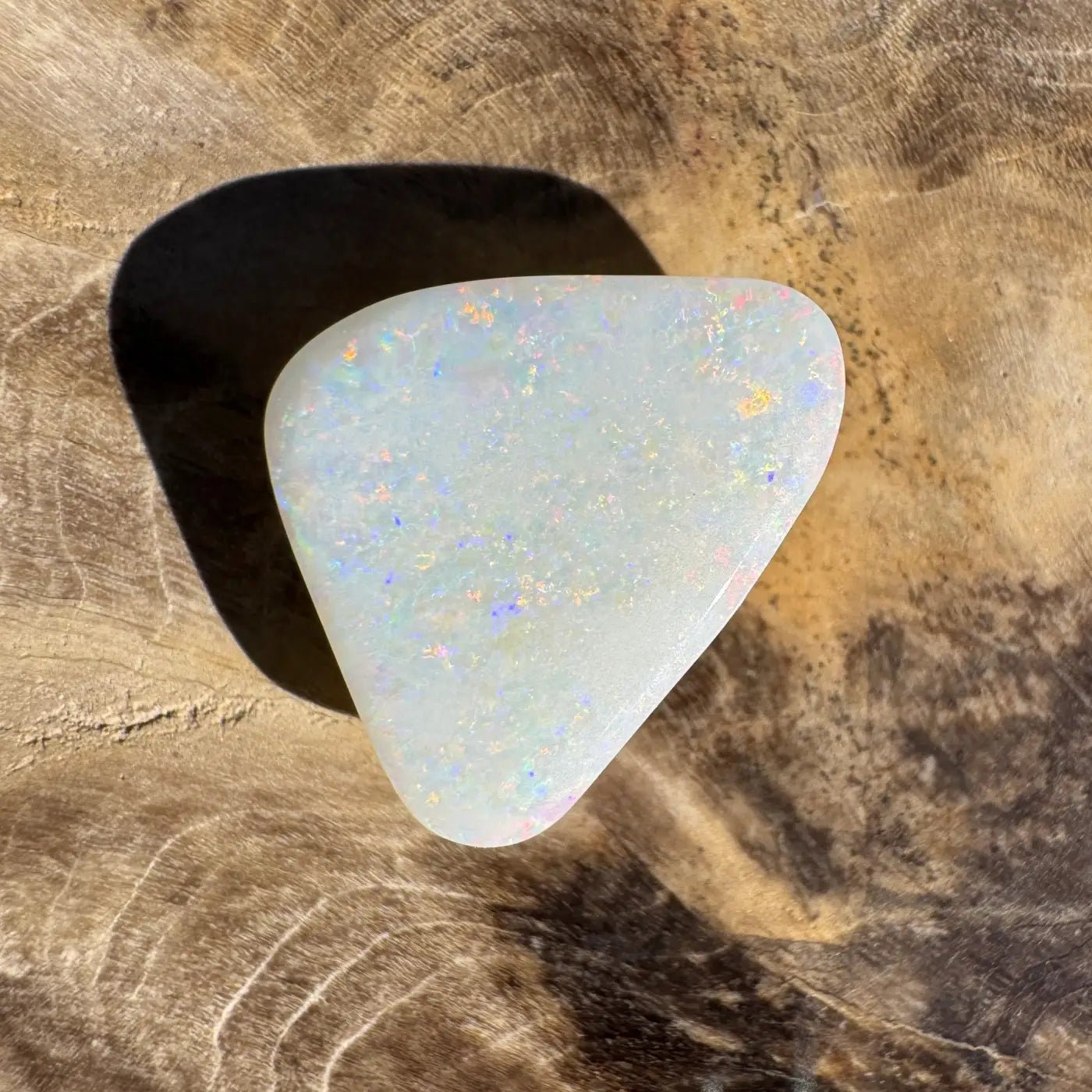 3.9ct Hand - Cut Solid Coober Pedy Opal