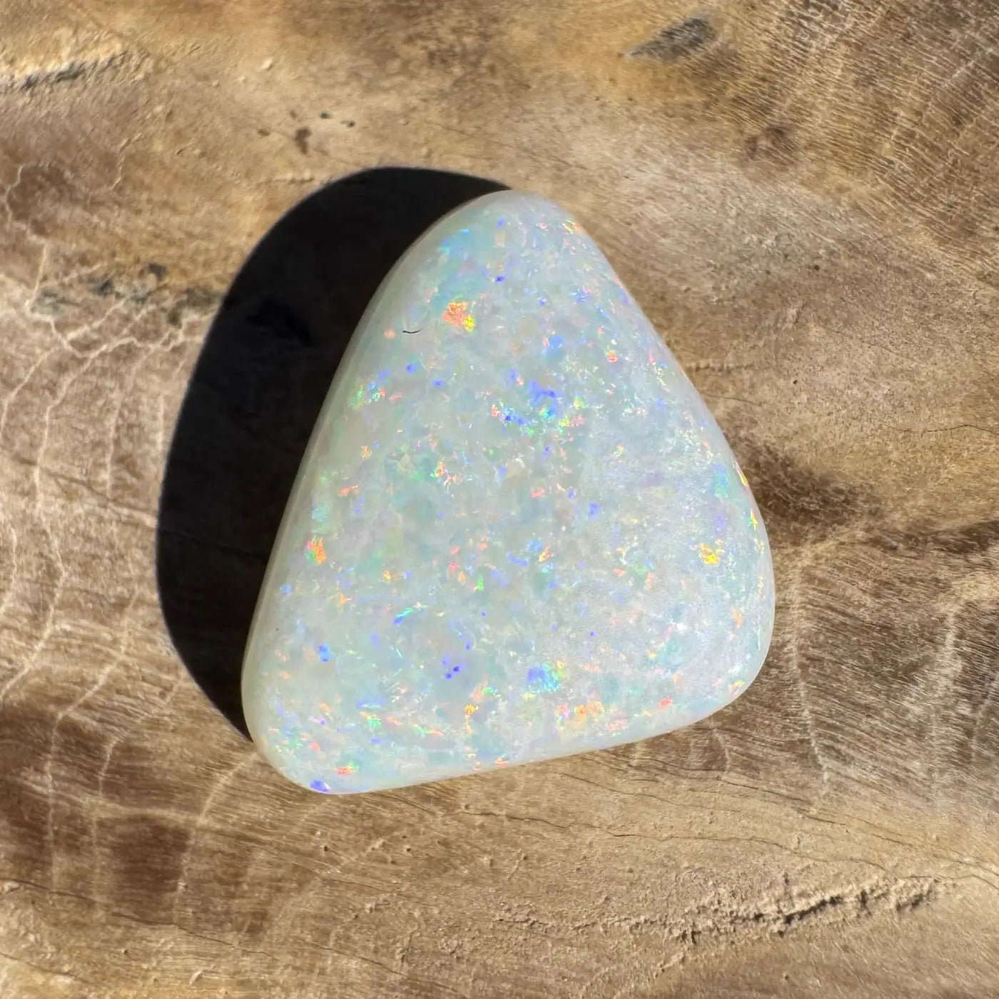 3.9ct Hand - Cut Solid Coober Pedy Opal
