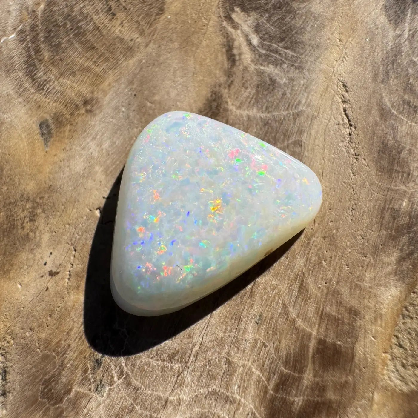 3.9ct Hand - Cut Solid Coober Pedy Opal