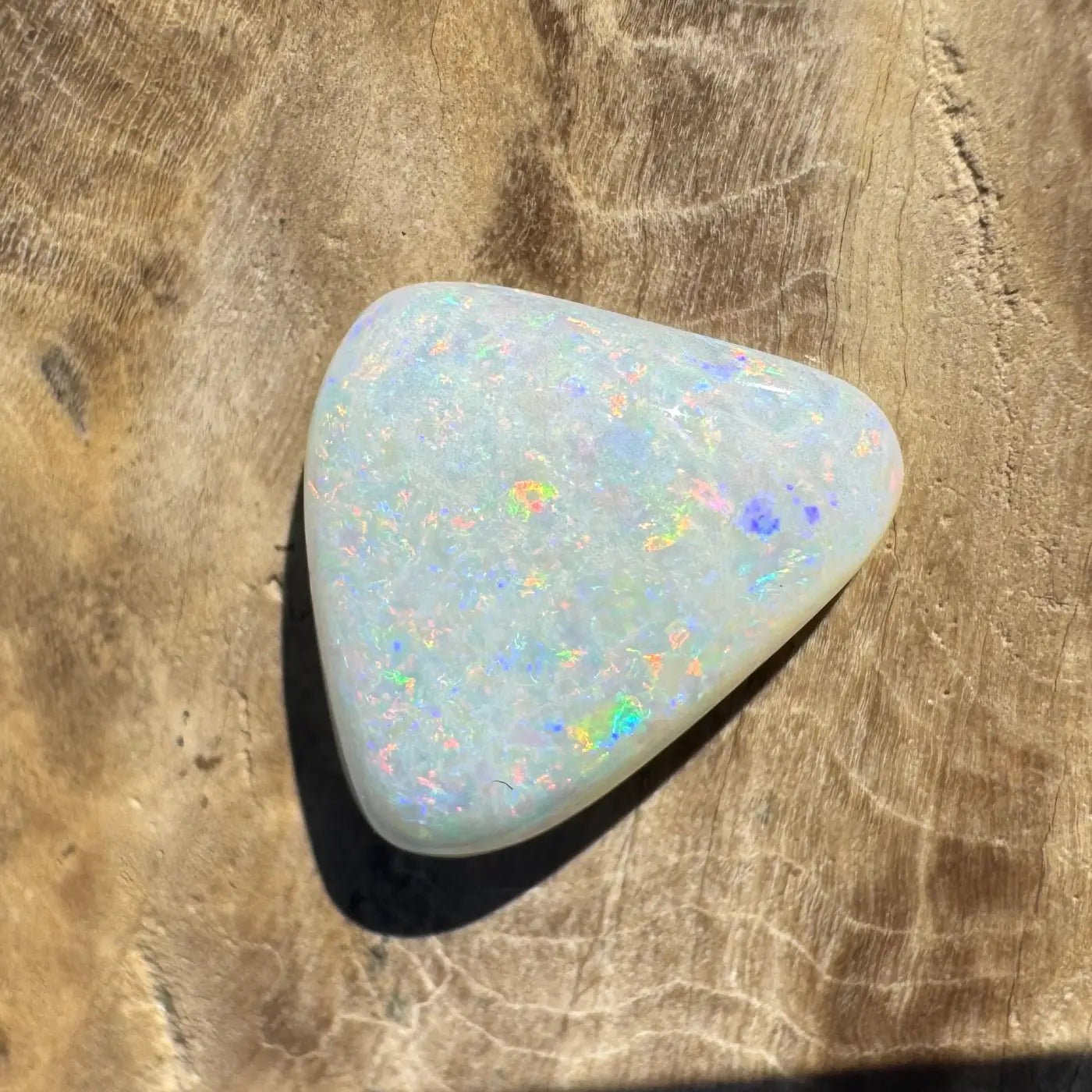3.9ct Hand - Cut Solid Coober Pedy Opal