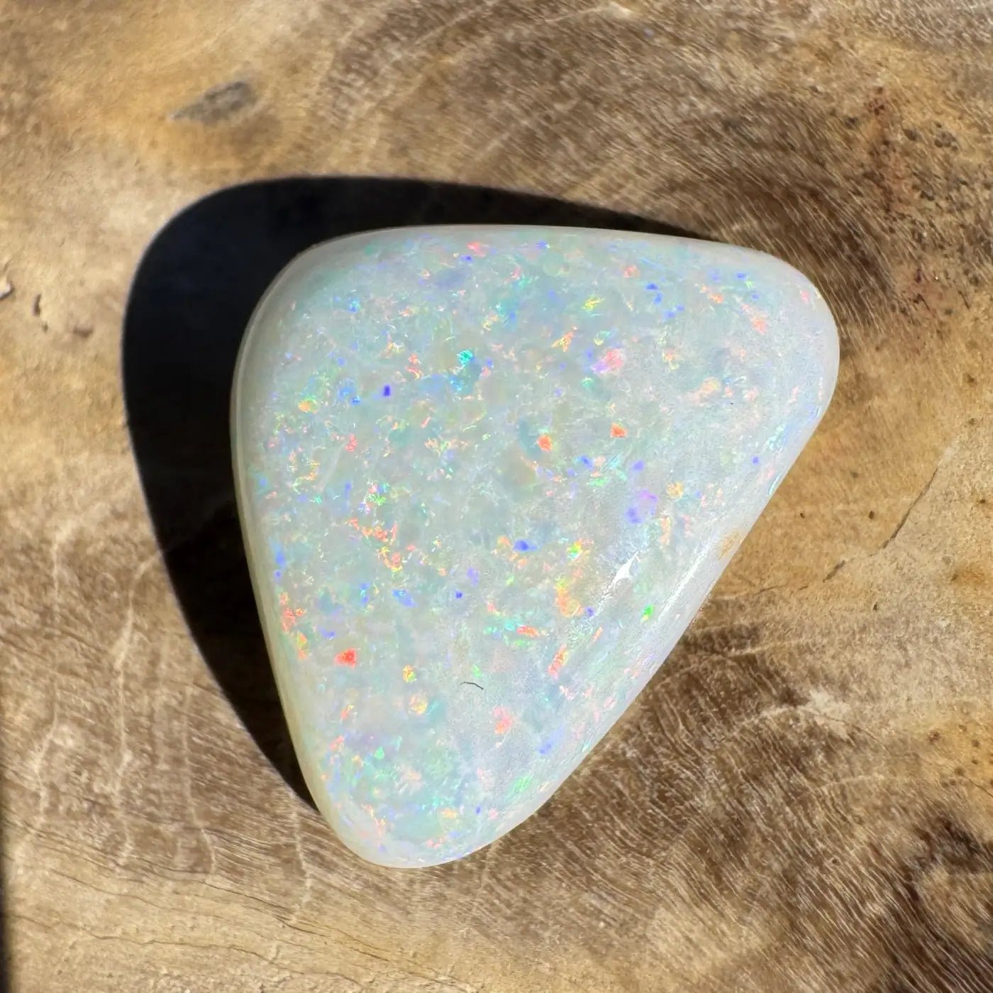 3.9ct Hand - Cut Solid Coober Pedy Opal
