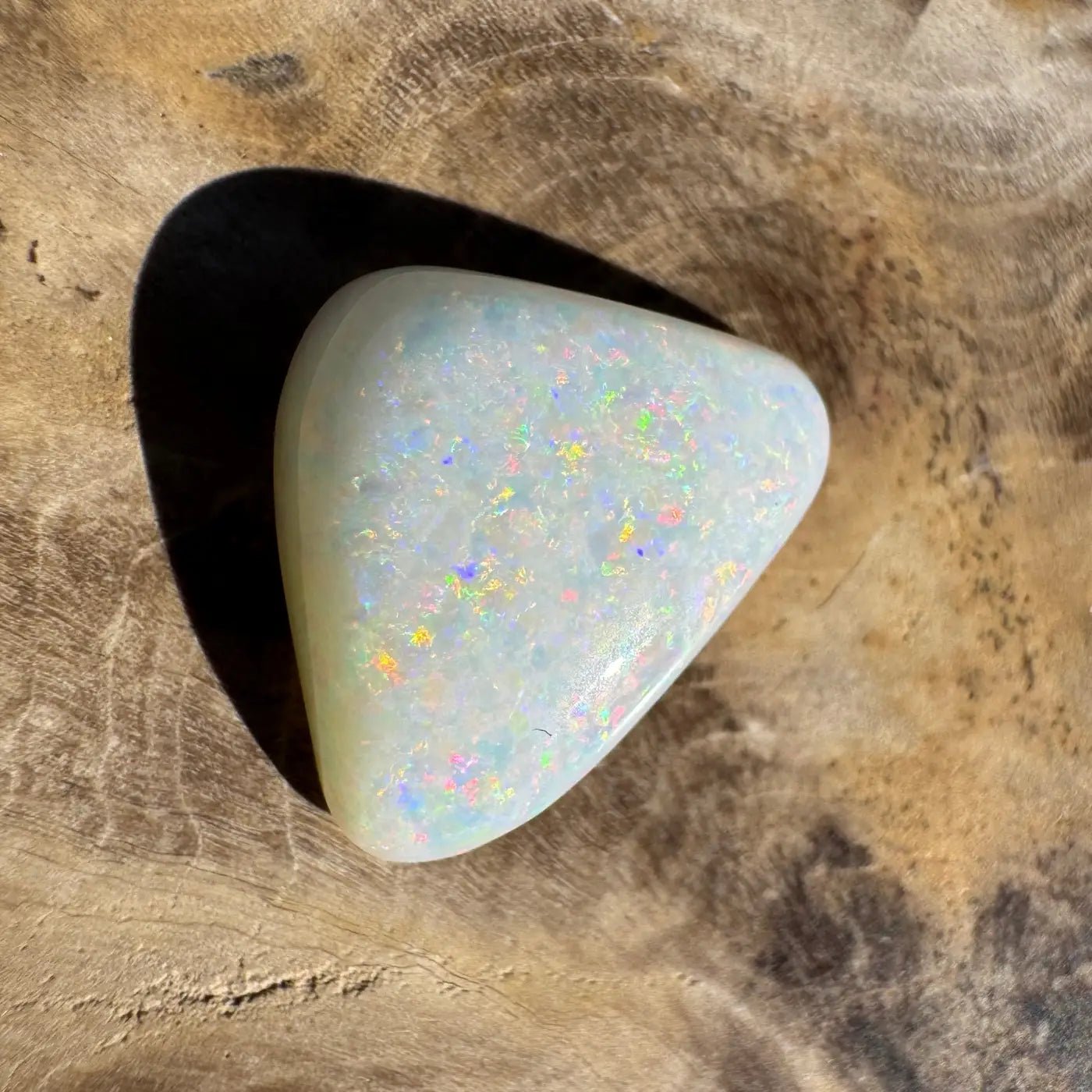 3.9ct Hand - Cut Solid Coober Pedy Opal