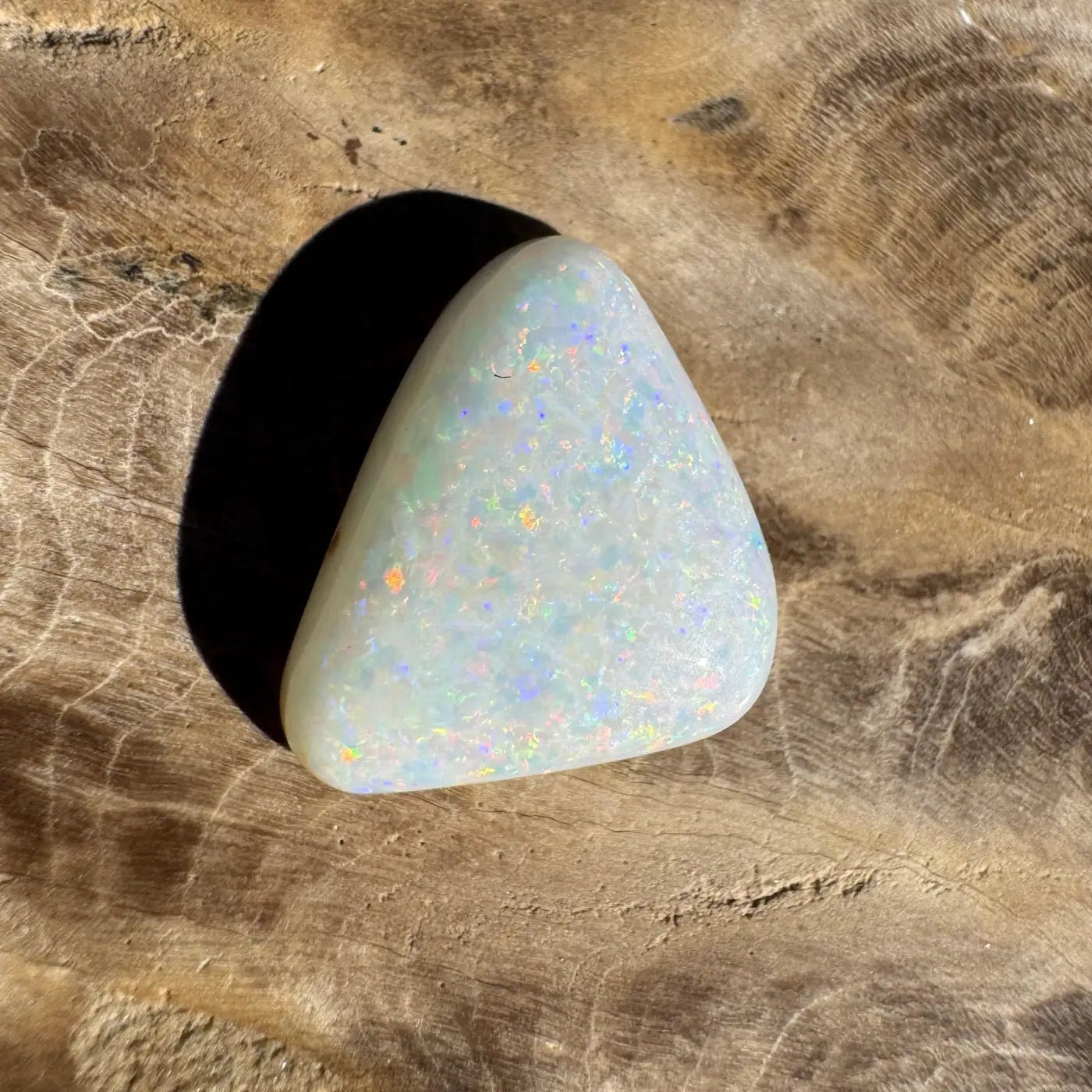 3.9ct Hand - Cut Solid Coober Pedy Opal