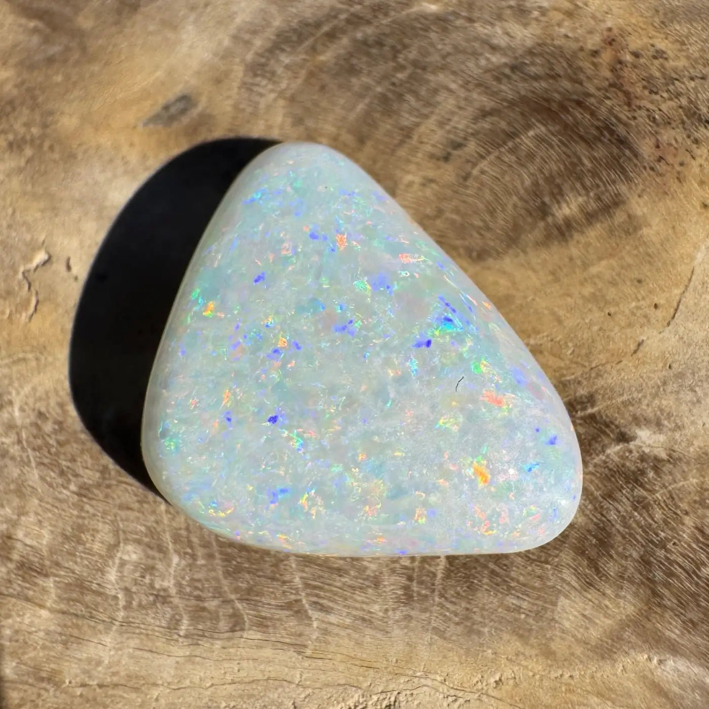 3.9ct Hand - Cut Solid Coober Pedy Opal