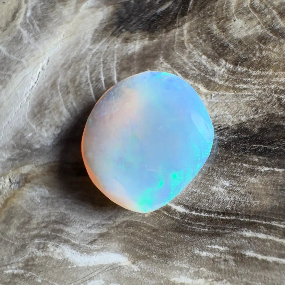 4.0ct Hand - Cut Solid Lightning Ridge Semi Black Opal