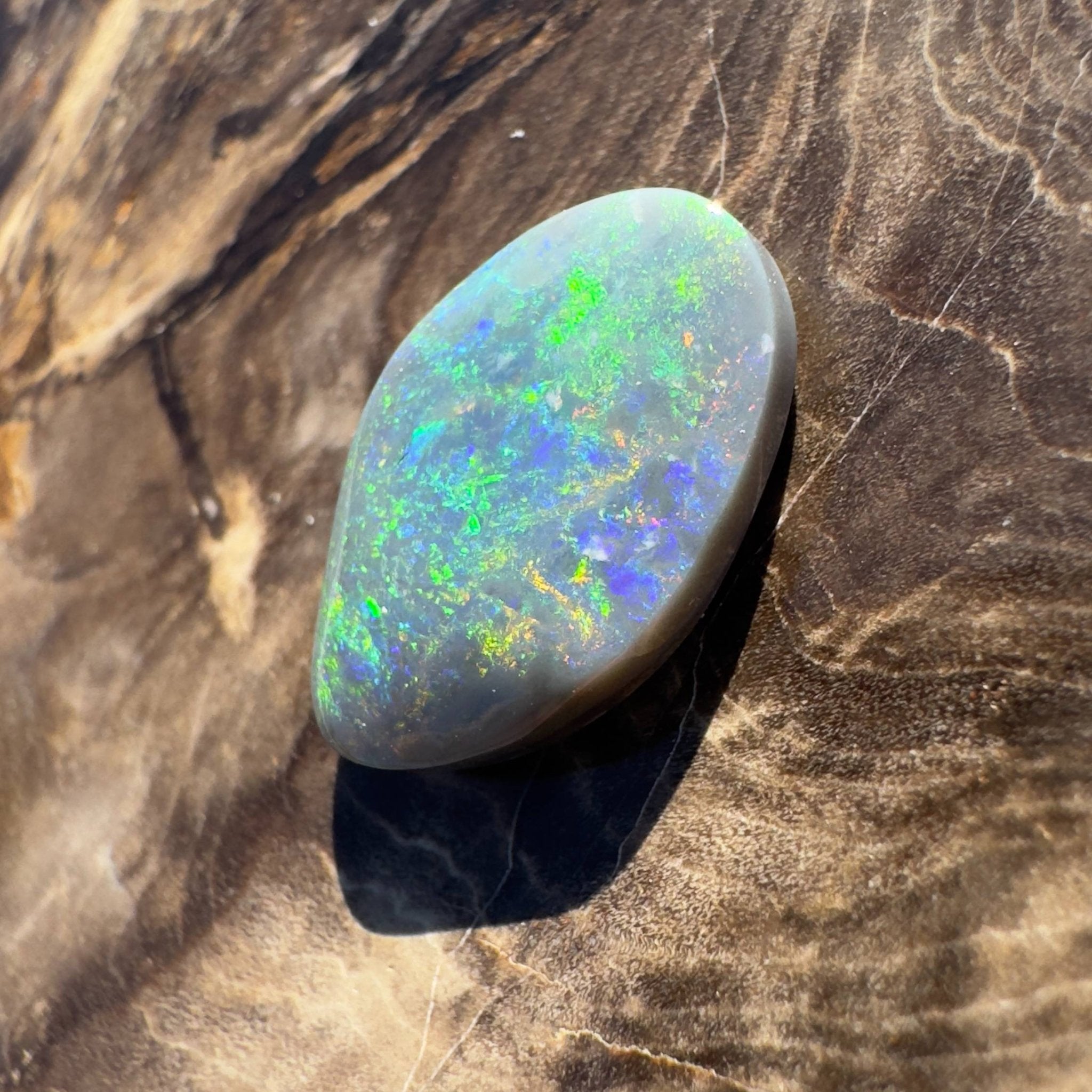 4.1ct Hand - carved Solid Lightning Ridge Semi Black Opal