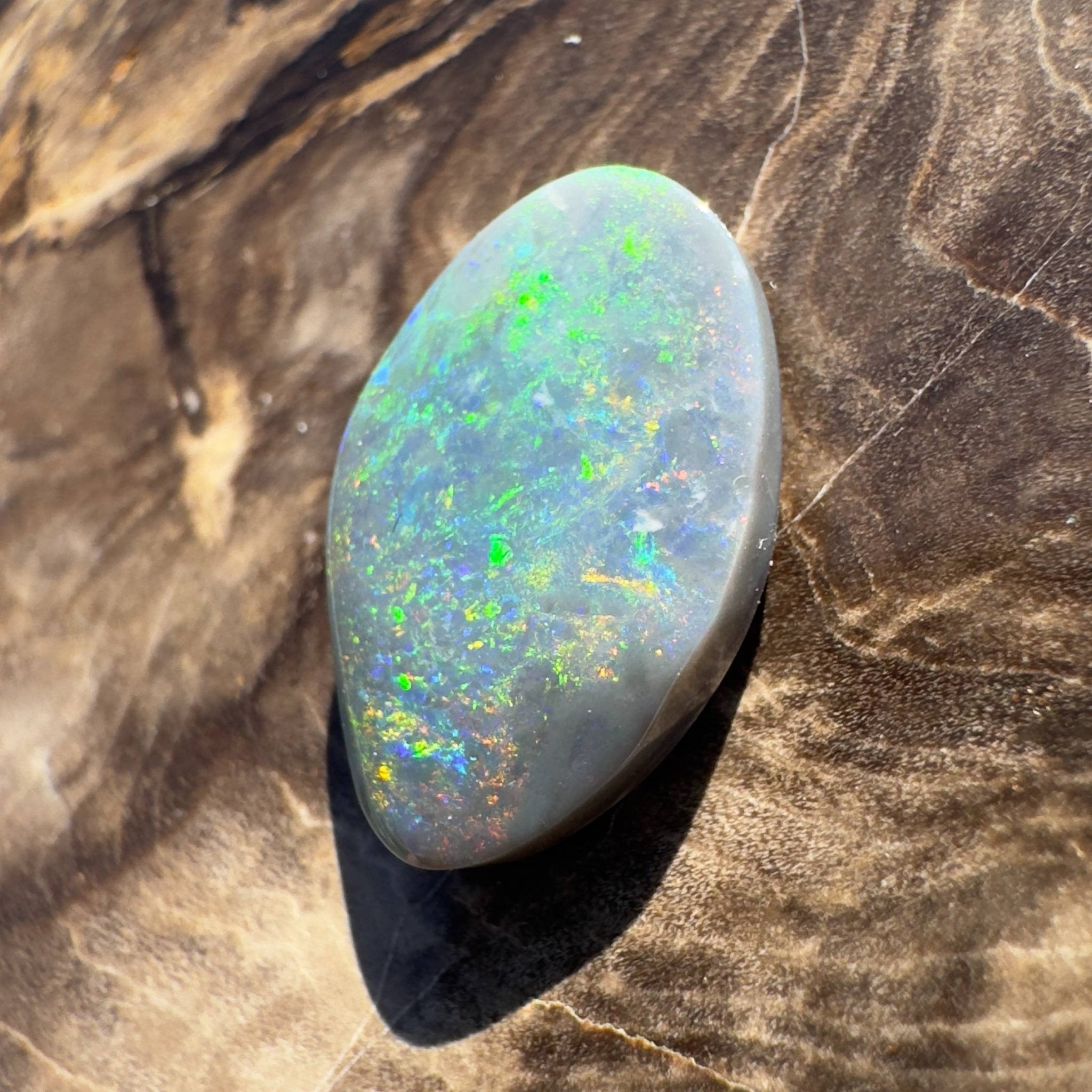 4.1ct Hand - carved Solid Lightning Ridge Semi Black Opal