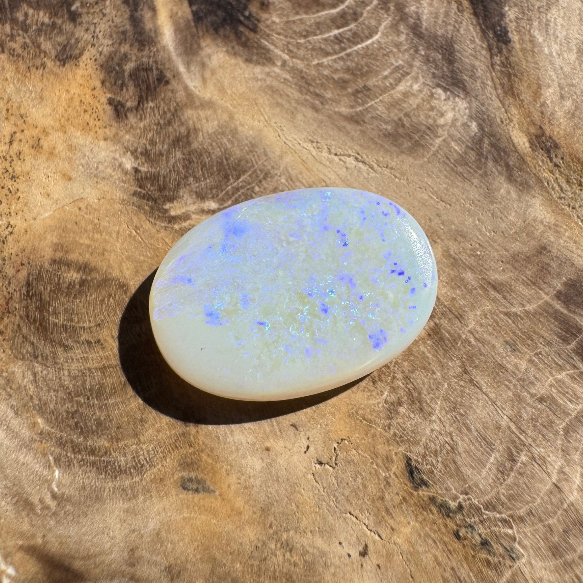 4.5ct Hand - cut Solid Coober Pedy Opal