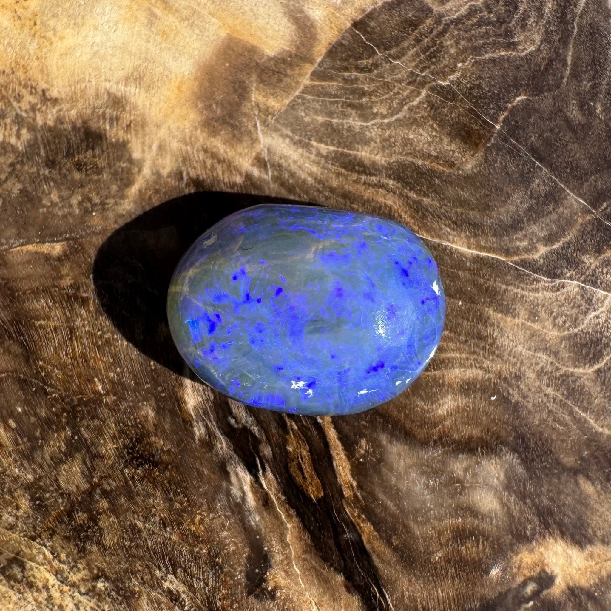 4.7ct Hand - cut Solid Lightning Ridge Semi Black Opal