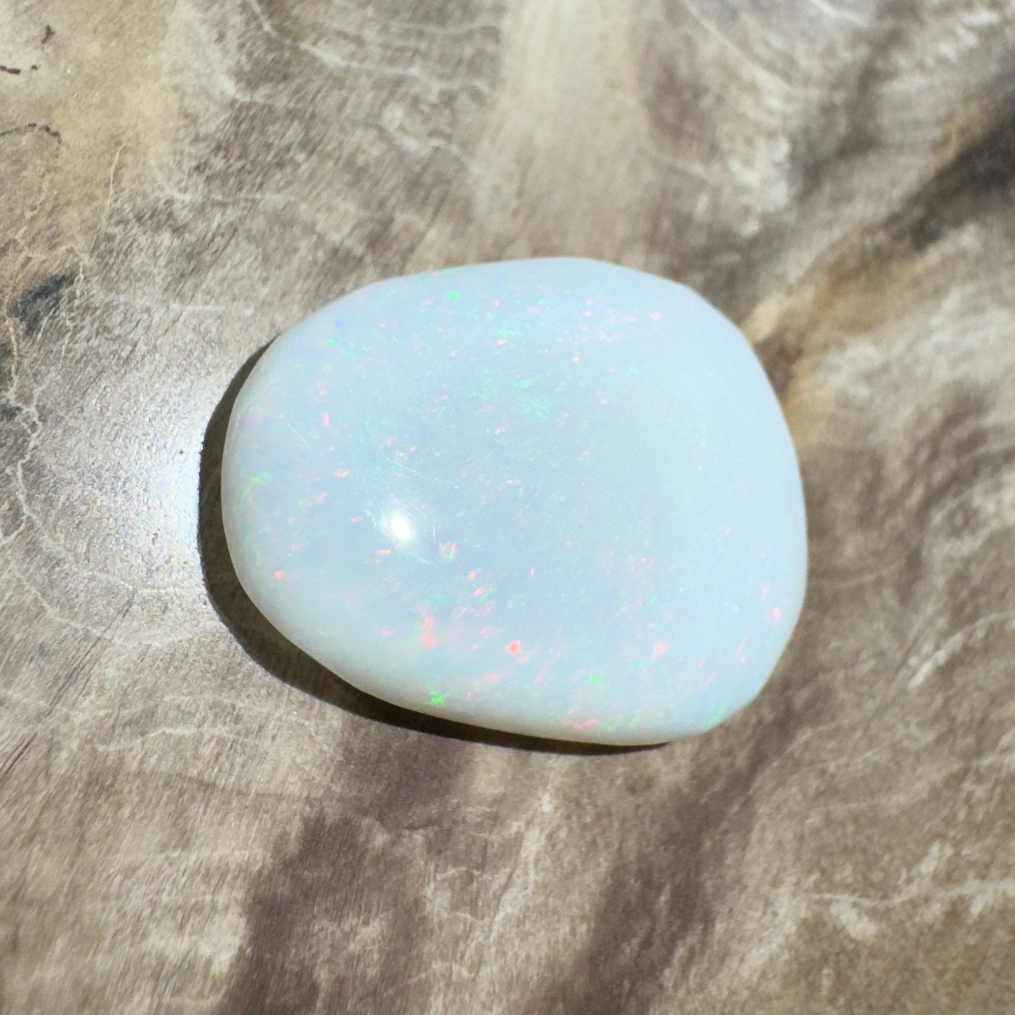 4.8ct Hand - Cut Solid Coober Pedy Opal