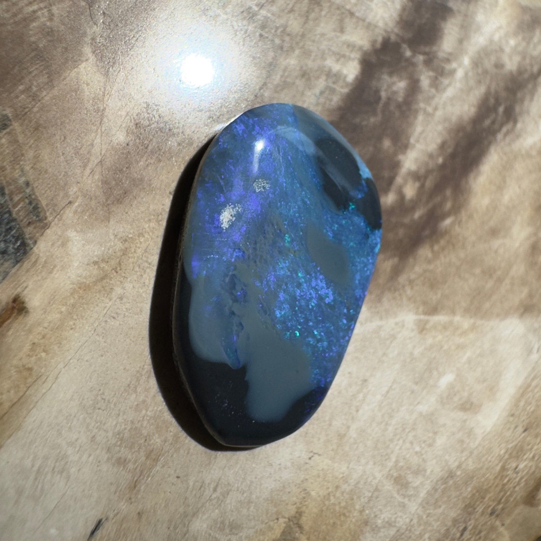4.8ct Hand - cut Solid Lightning Ridge Semi Black Opal