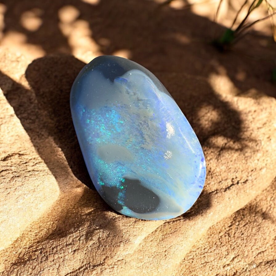 4.8ct Hand - cut Solid Lightning Ridge Semi Black Opal