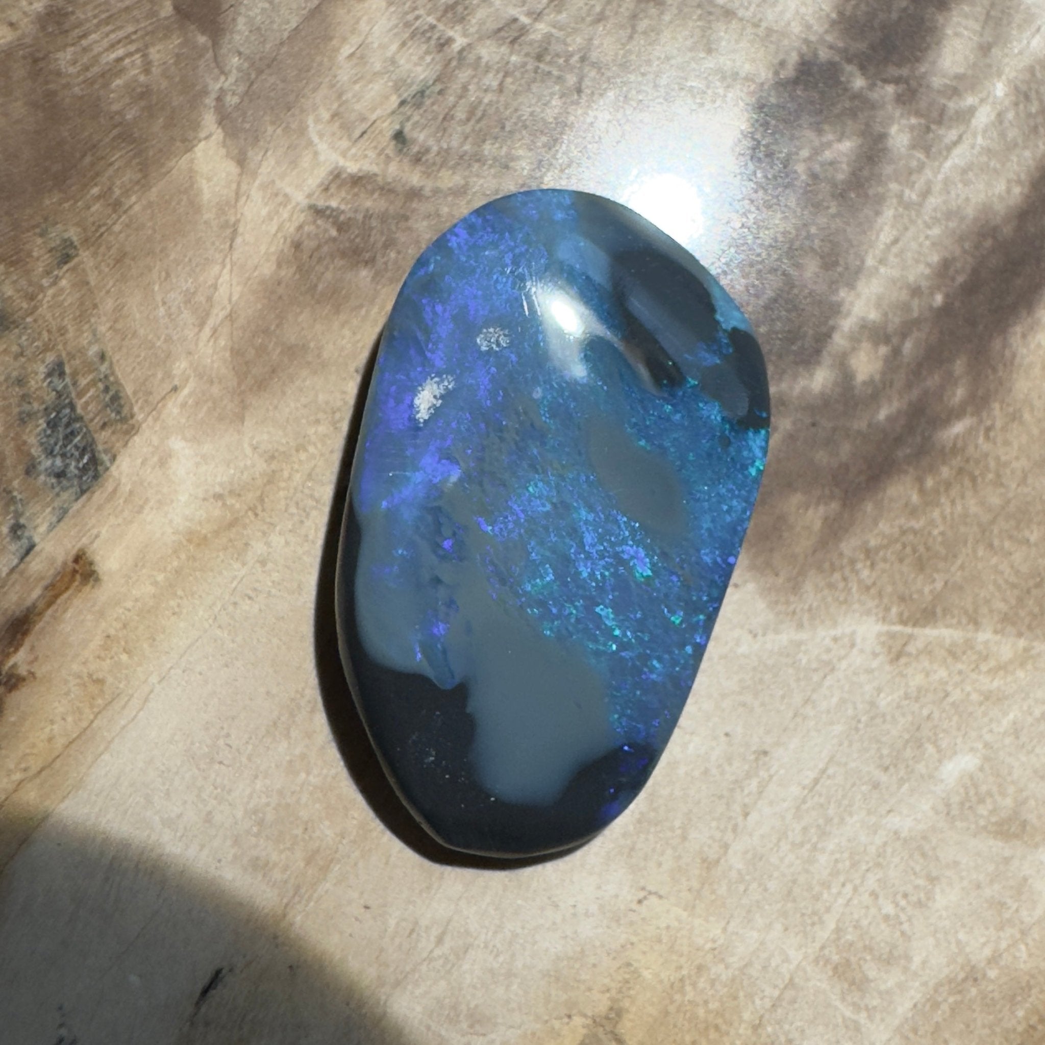 4.8ct Hand - cut Solid Lightning Ridge Semi Black Opal