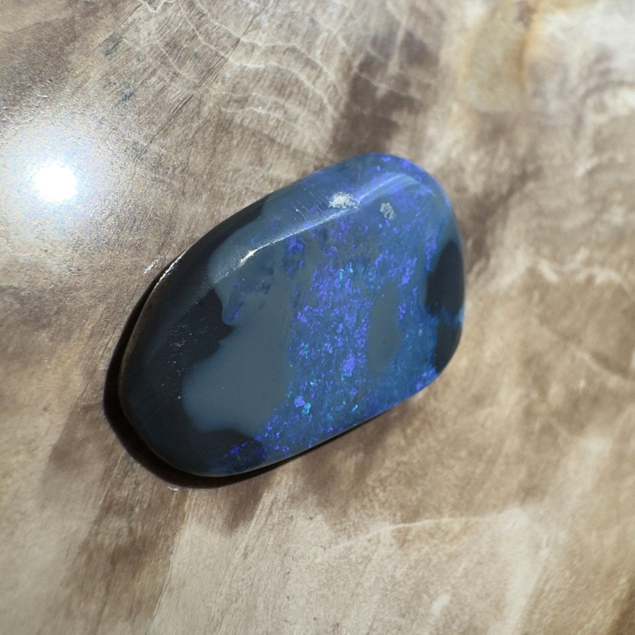 4.8ct Hand - cut Solid Lightning Ridge Semi Black Opal