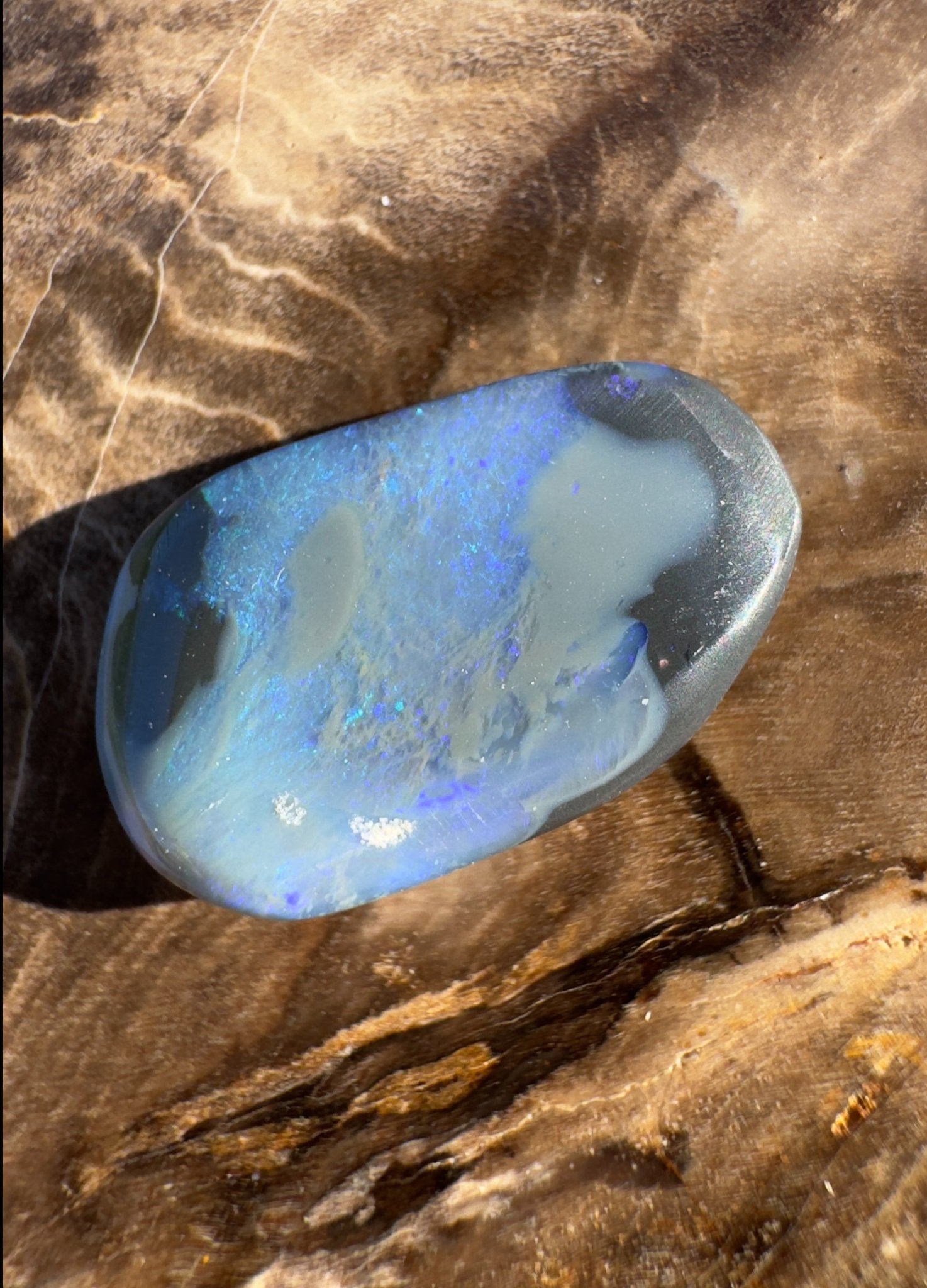 4.8ct Hand - cut Solid Lightning Ridge Semi Black Opal