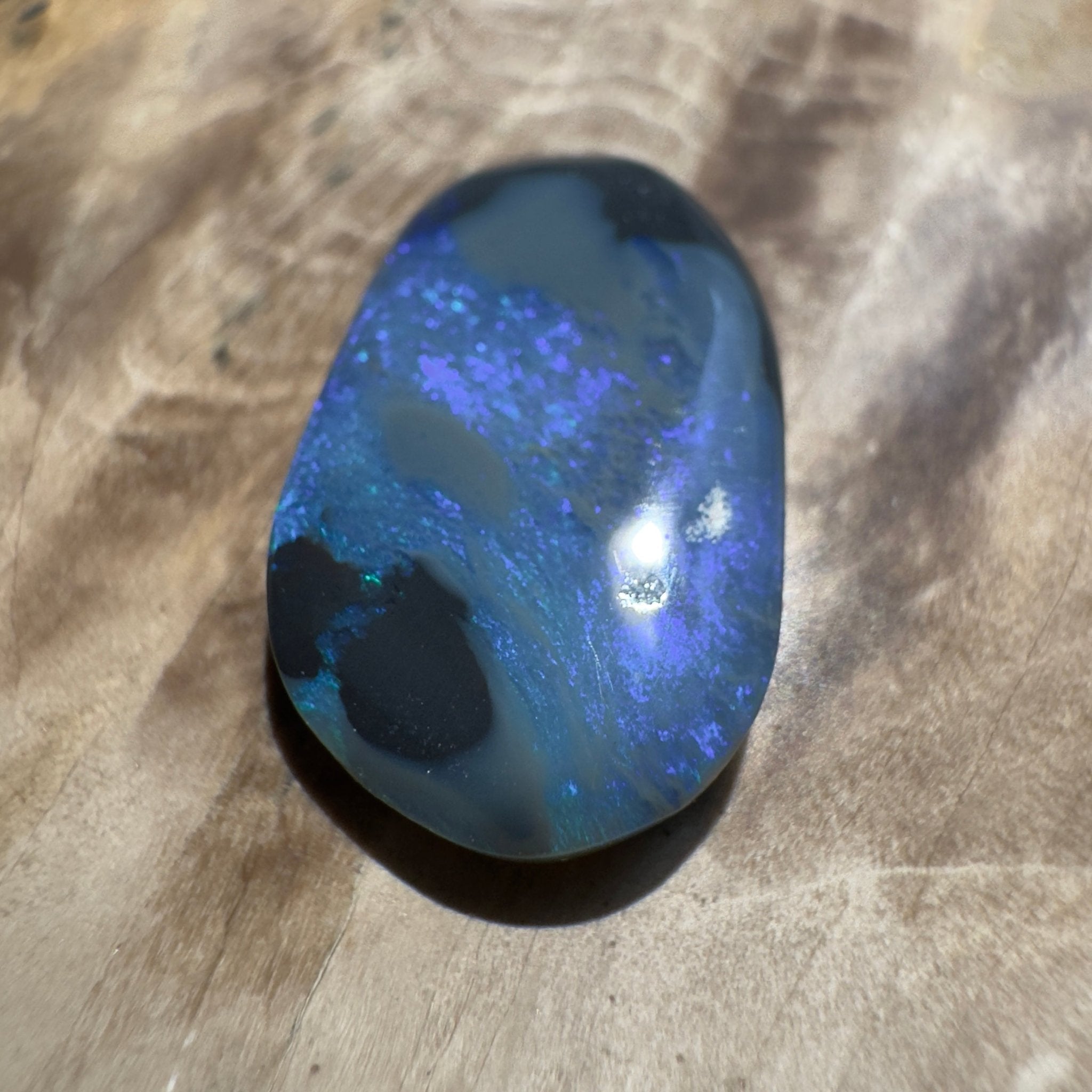 4.8ct Hand - cut Solid Lightning Ridge Semi Black Opal
