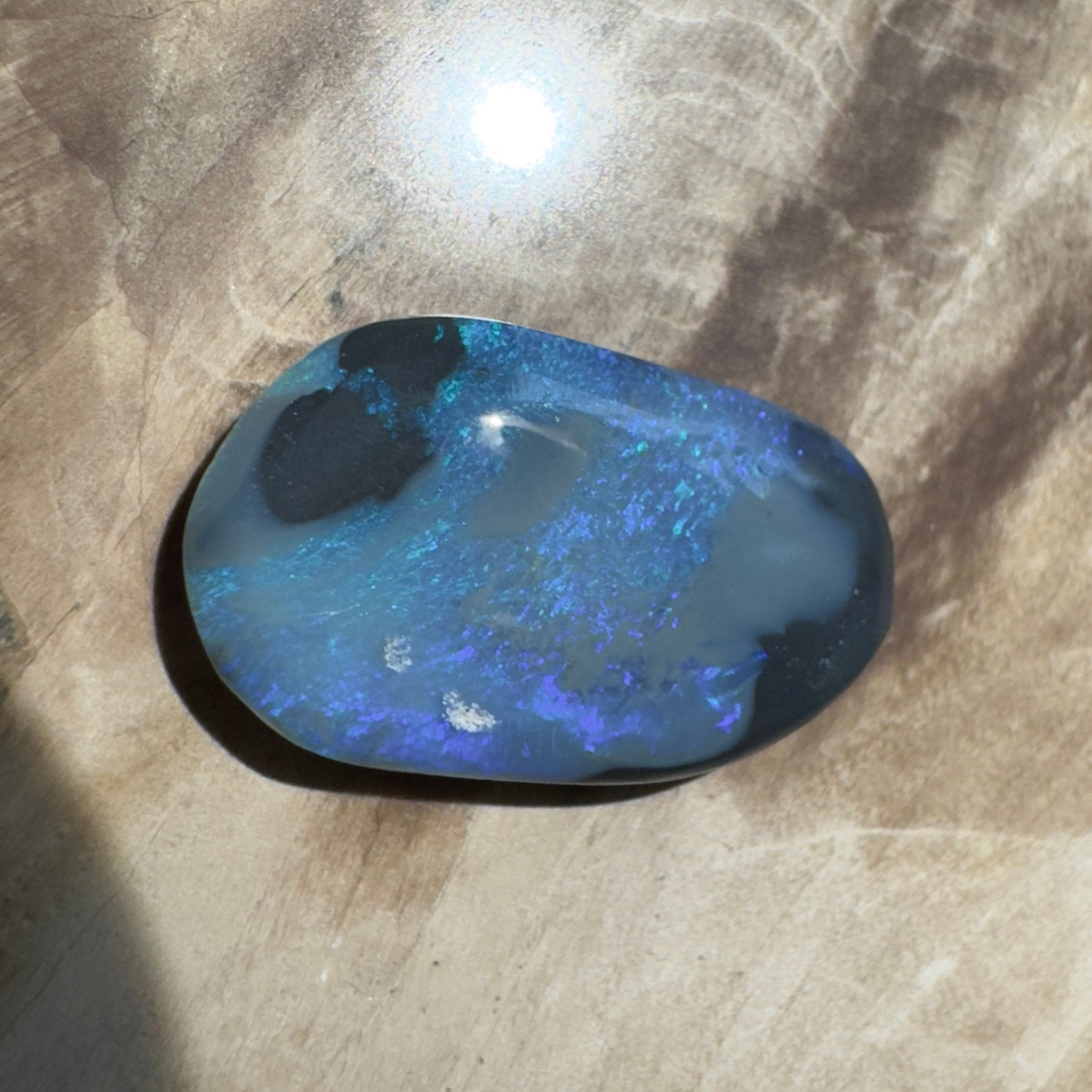 4.8ct Hand - cut Solid Lightning Ridge Semi Black Opal