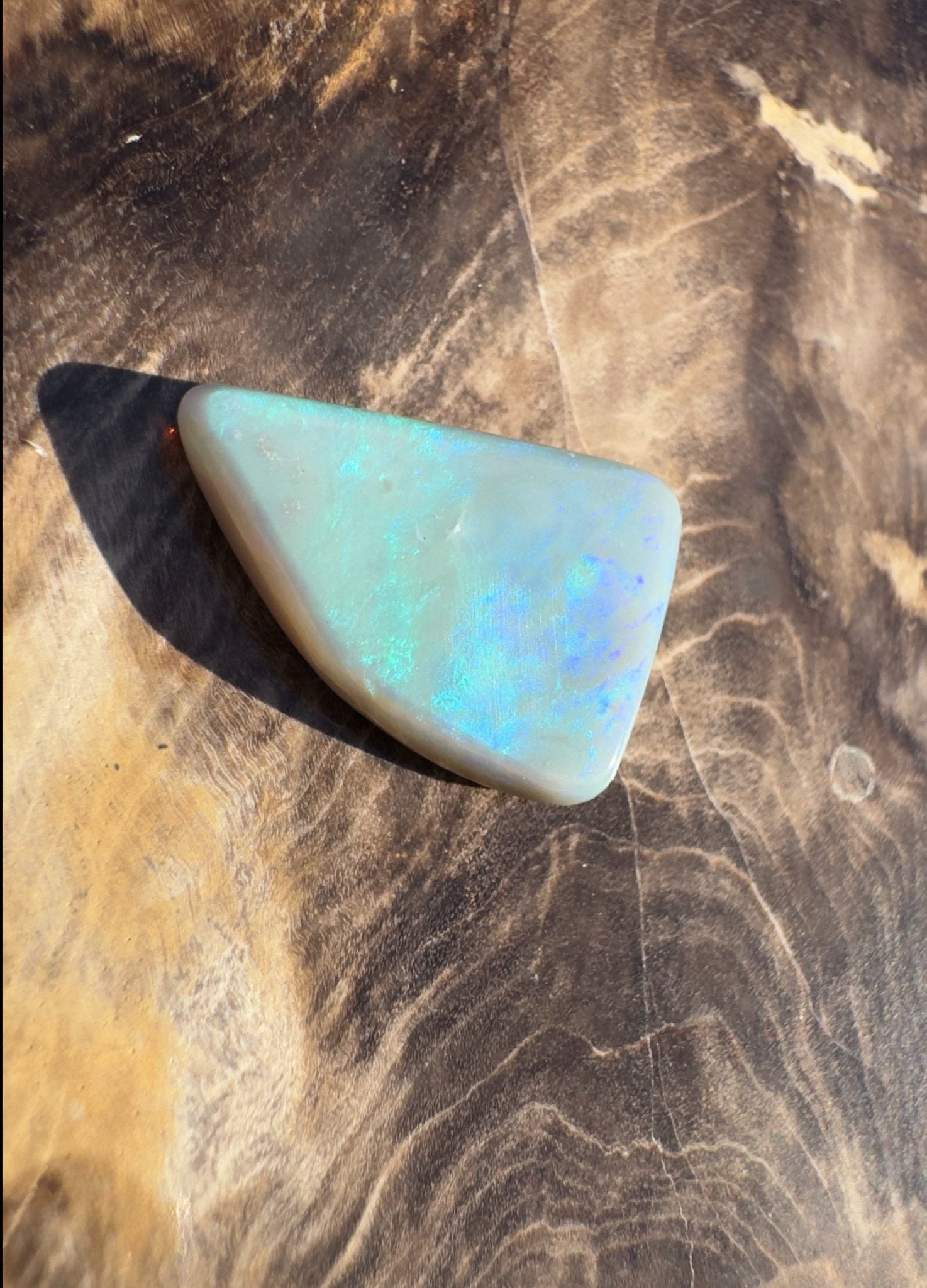 5.3ct Hand - cut Solid Lightning Ridge Semi Black Opal