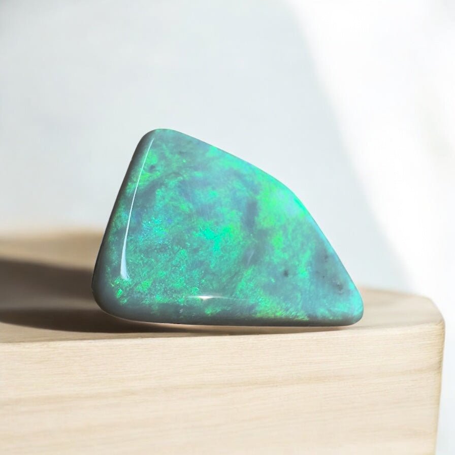 5.3ct Hand - cut Solid Lightning Ridge Semi Black Opal