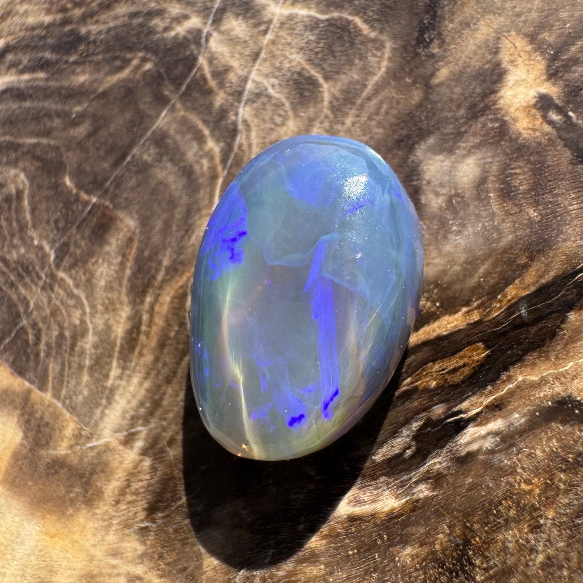 5.3ct Hand - cut Solid Lightning Ridge Semi Black Opal