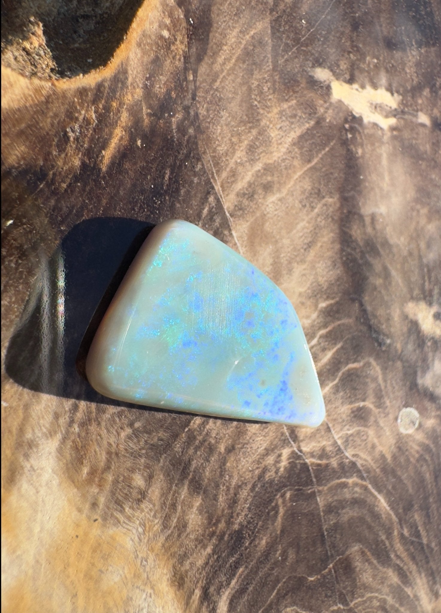 5.3ct Hand - cut Solid Lightning Ridge Semi Black Opal