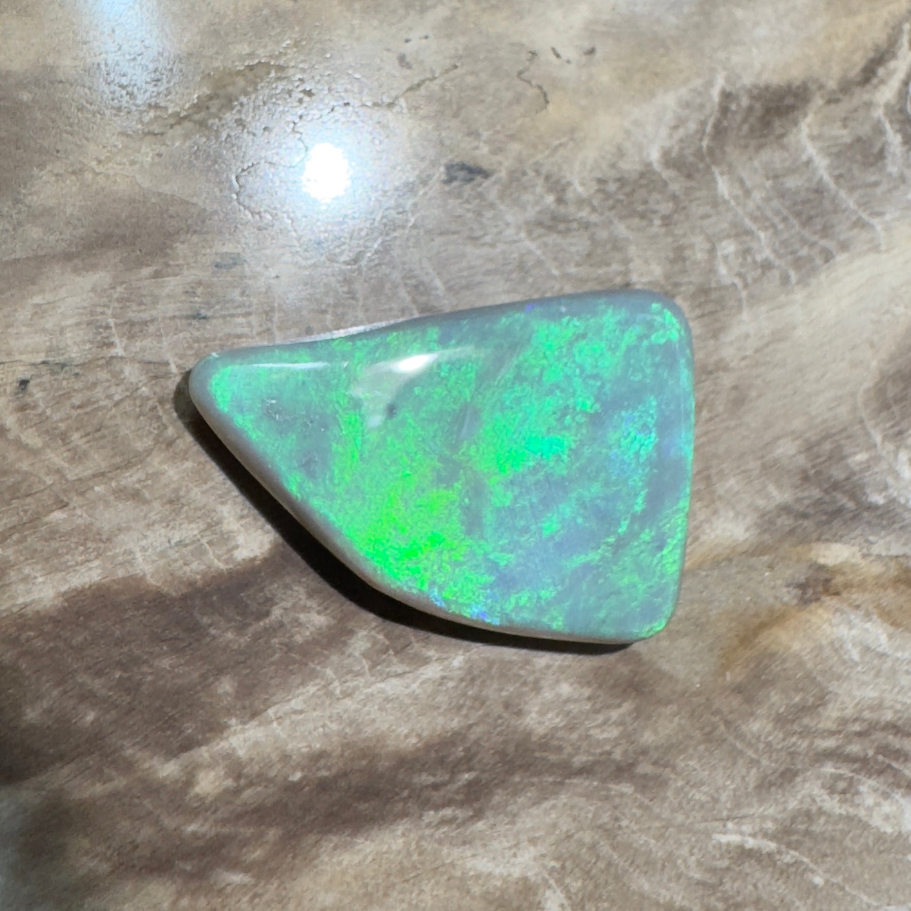 5.3ct Hand - cut Solid Lightning Ridge Semi Black Opal