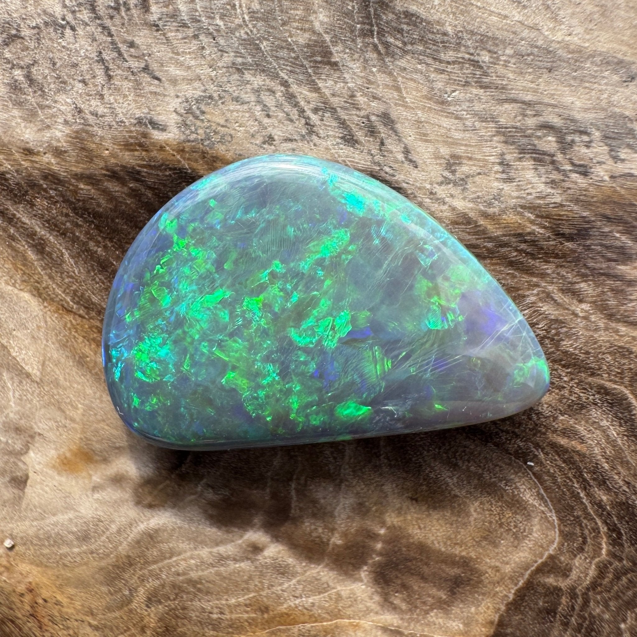 5.4ct Hand - cut Solid Lightning Ridge Semi Black Opal