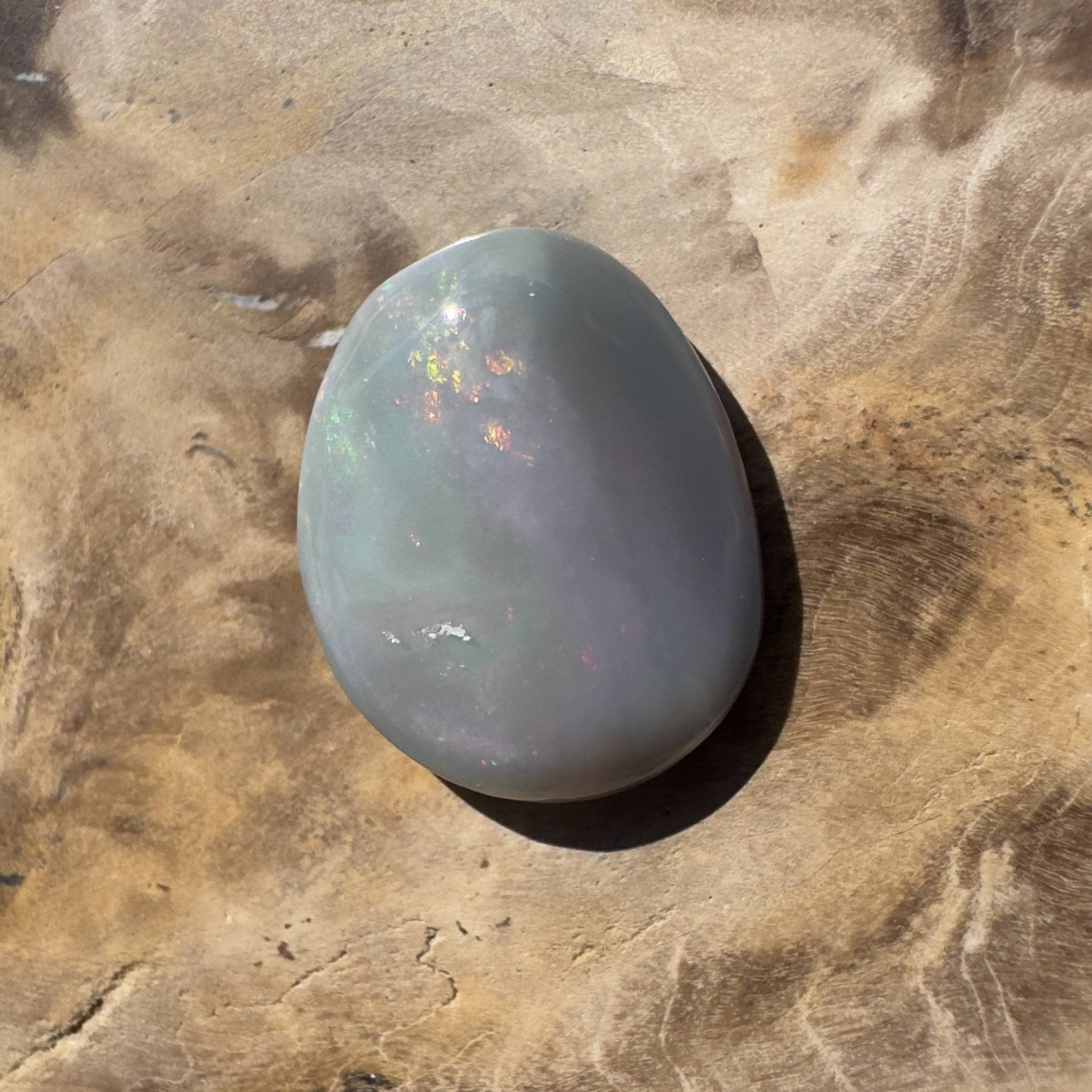 5.7ct Hand - cut Solid Australian Lightning Ridge Opal