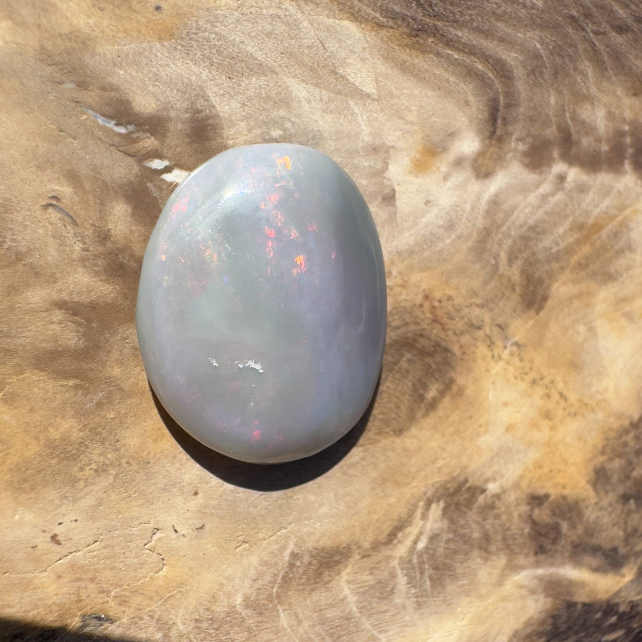 5.7ct Hand - cut Solid Australian Lightning Ridge Opal