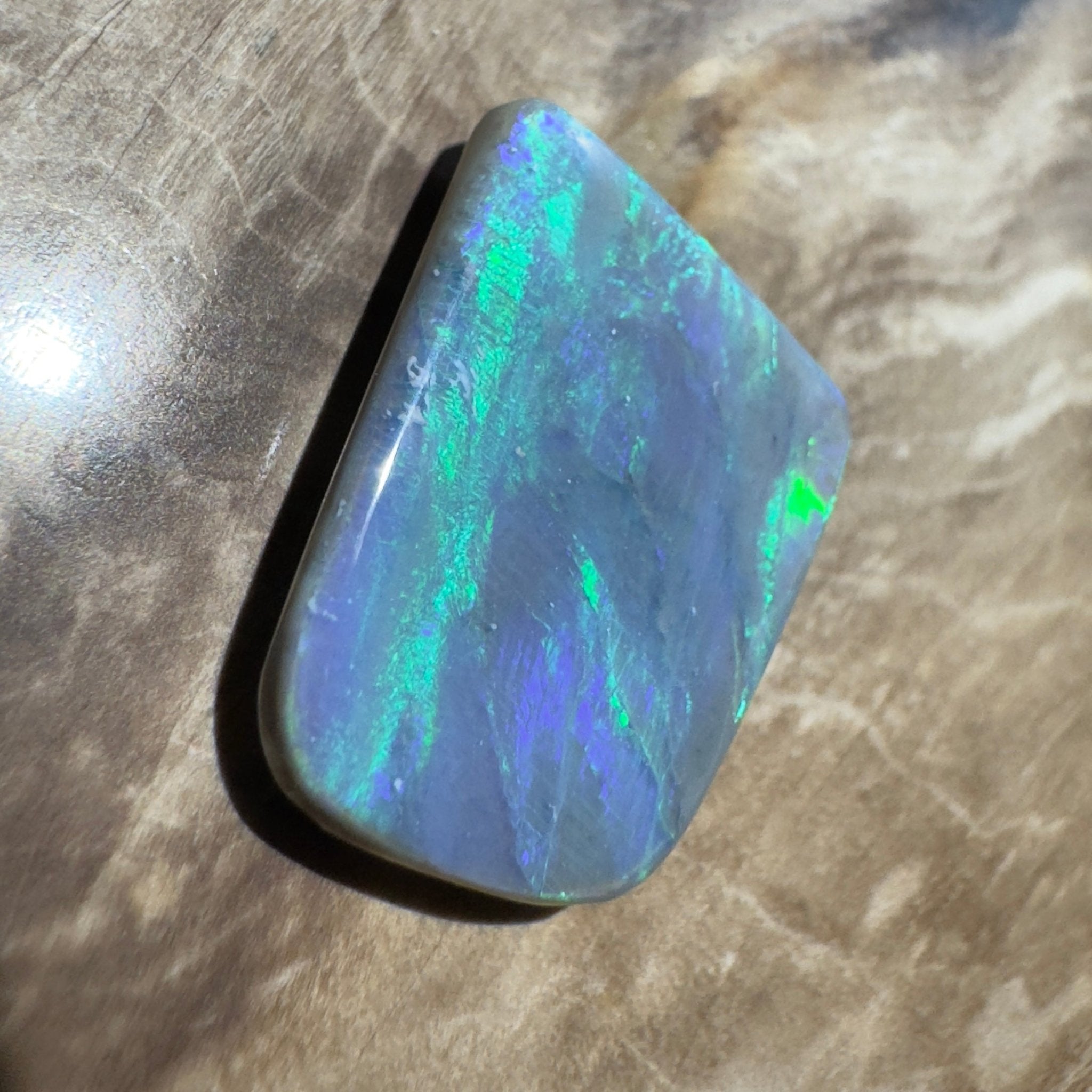 5.8ct Hand - cut Solid Lightning Ridge Semi Black Opal