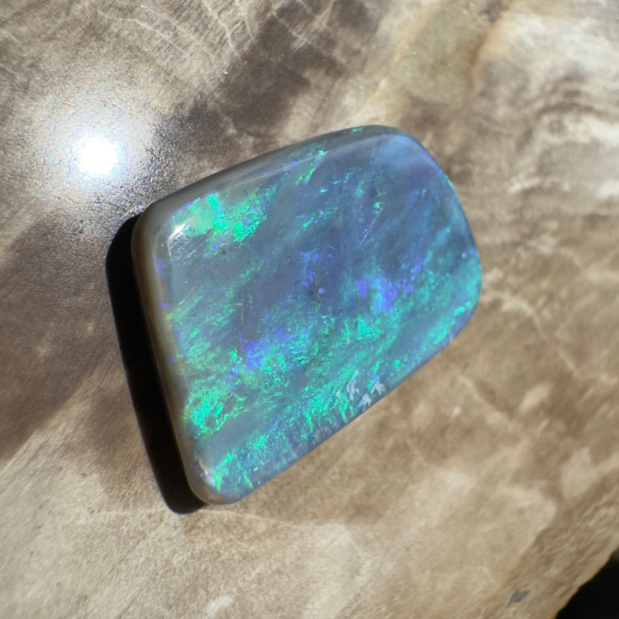 5.8ct Hand - cut Solid Lightning Ridge Semi Black Opal