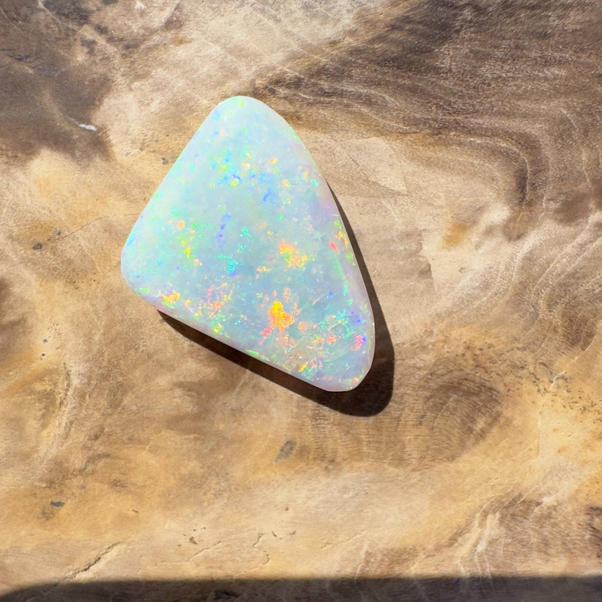 6.9ct Hand - cut Solid Australian Lightning Ridge Crystal Opal