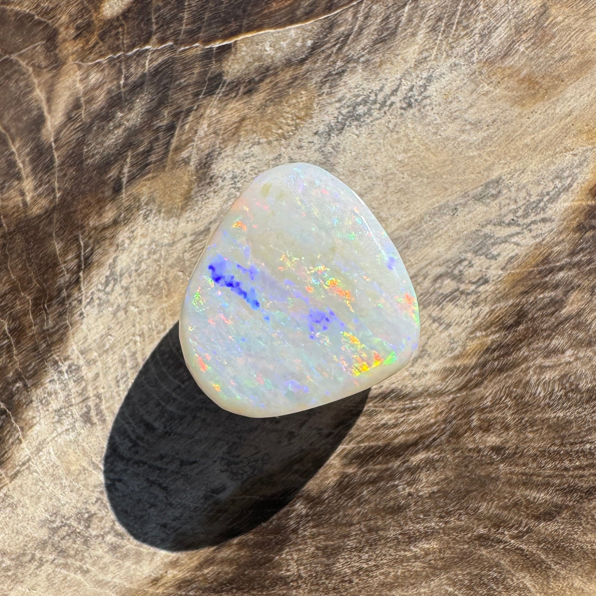 6.9ct Hand - cut Solid Coober Pedy Opal