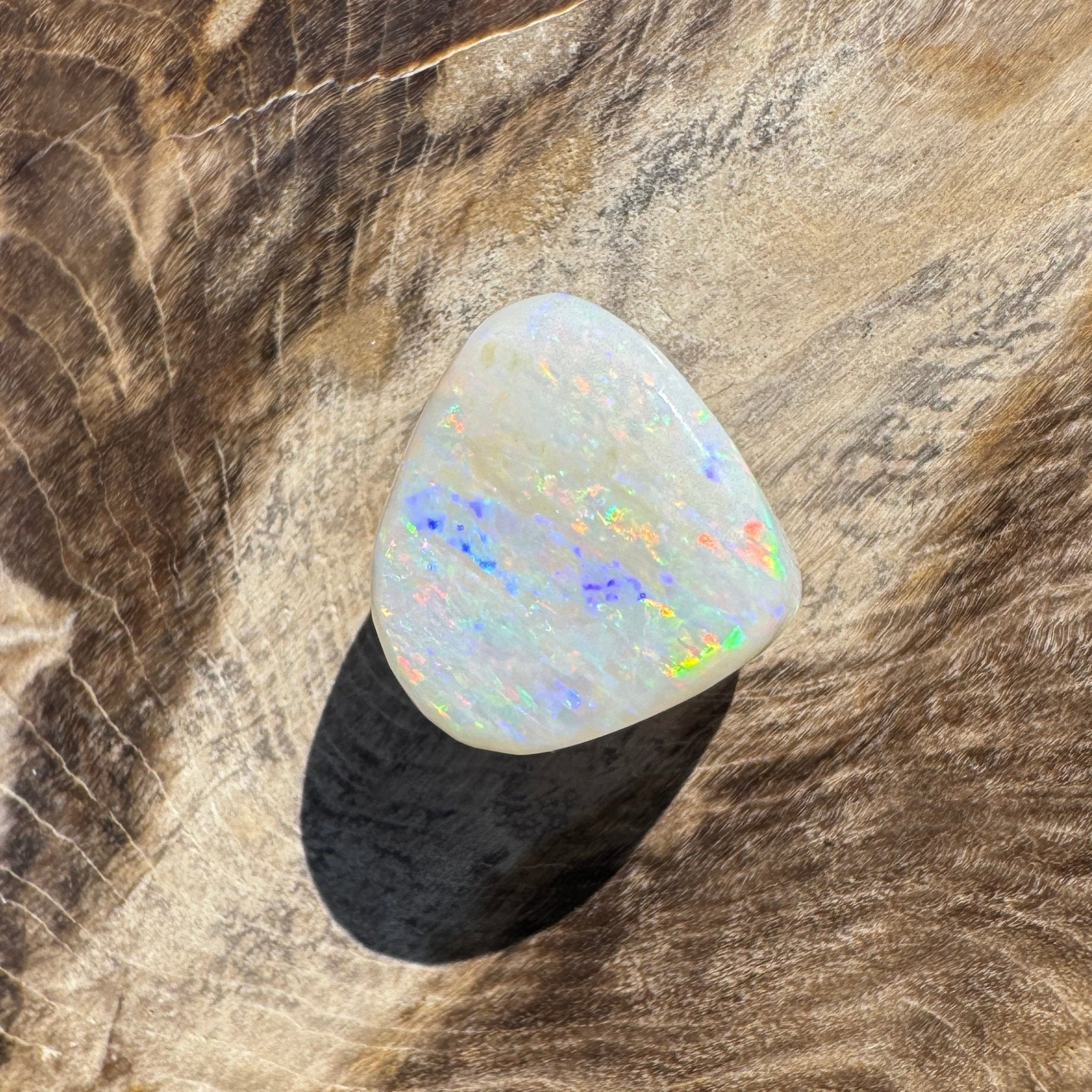 6.9ct Hand - cut Solid Coober Pedy Opal